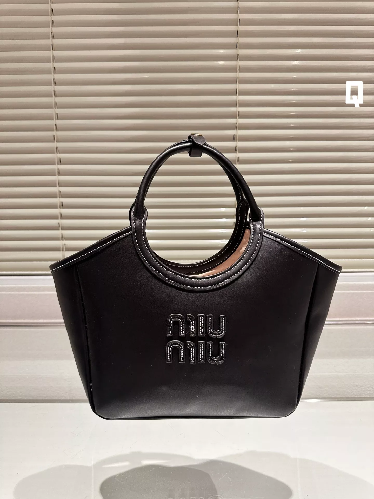 新しいエルメス ♡miumiu♡ バック オフィス 通勤 - バッグ