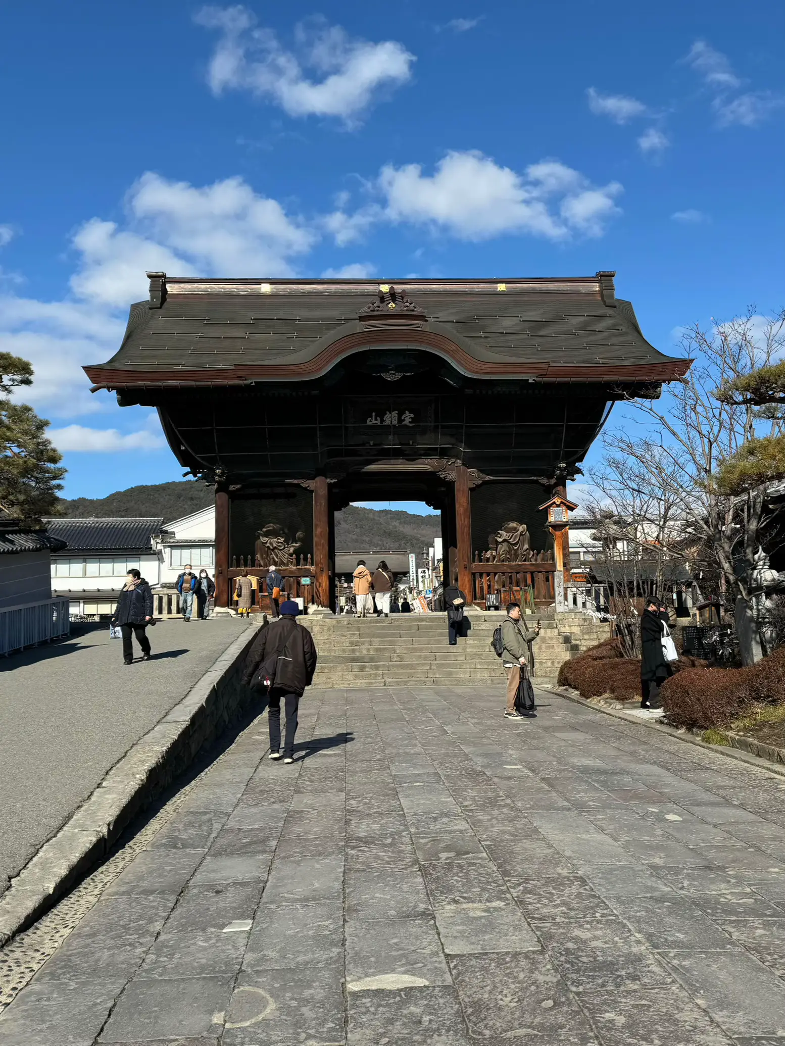 長野(善光寺)】善光寺を100倍楽しむ方法！&無くなり次第終了の限定御朱印 | Yuna✈️Traveler が投稿したフォトブック | Lemon8