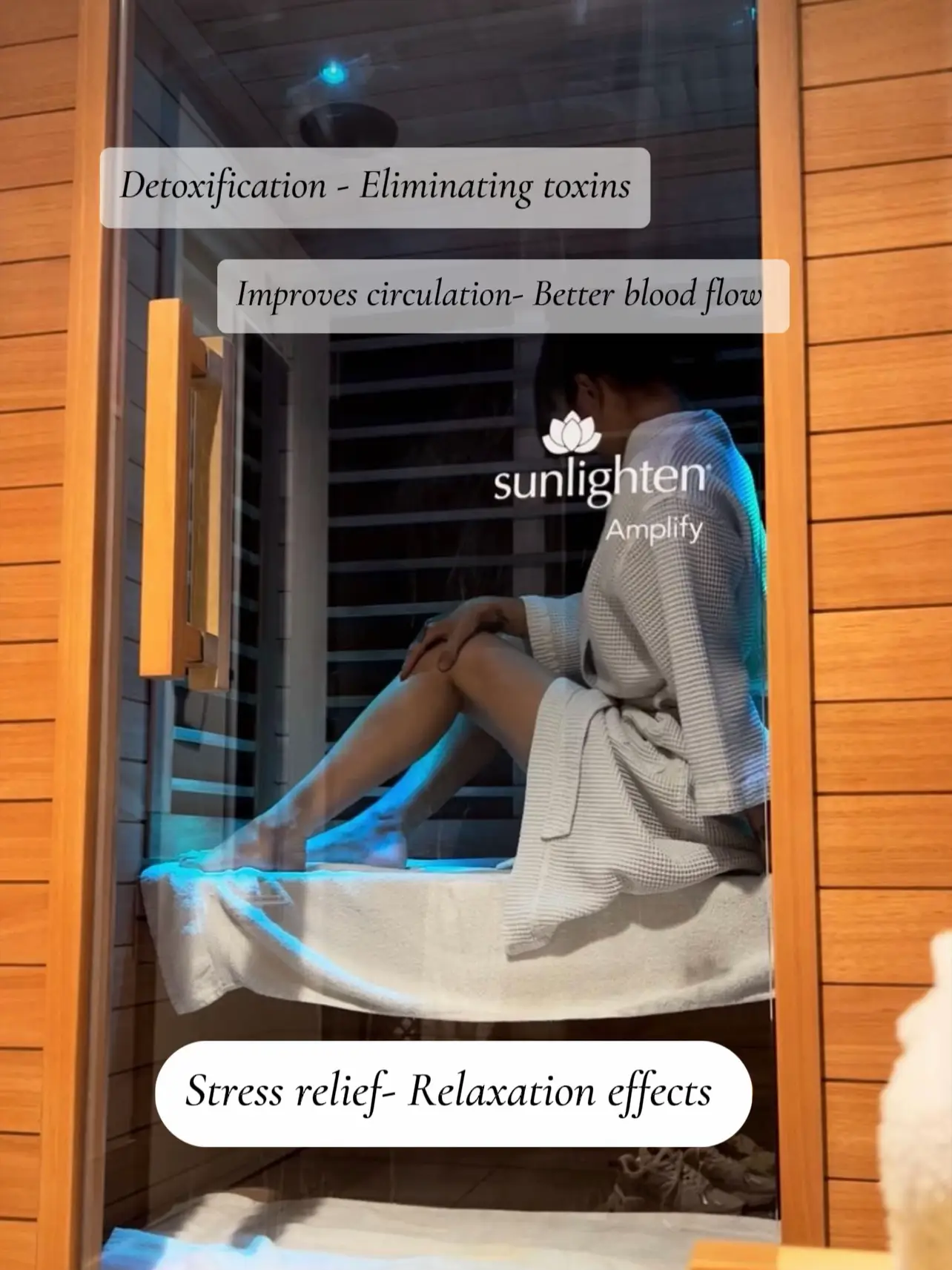 Sweating out toxins in the sauna แกลเลอรีที่โพสต์โดย Andrea Kelly