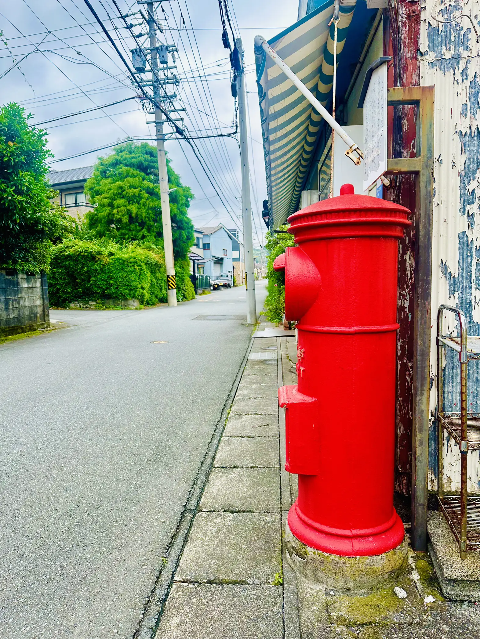 静岡県清水区の超レトロ❗️そして超レアな丸形庇付きポスト