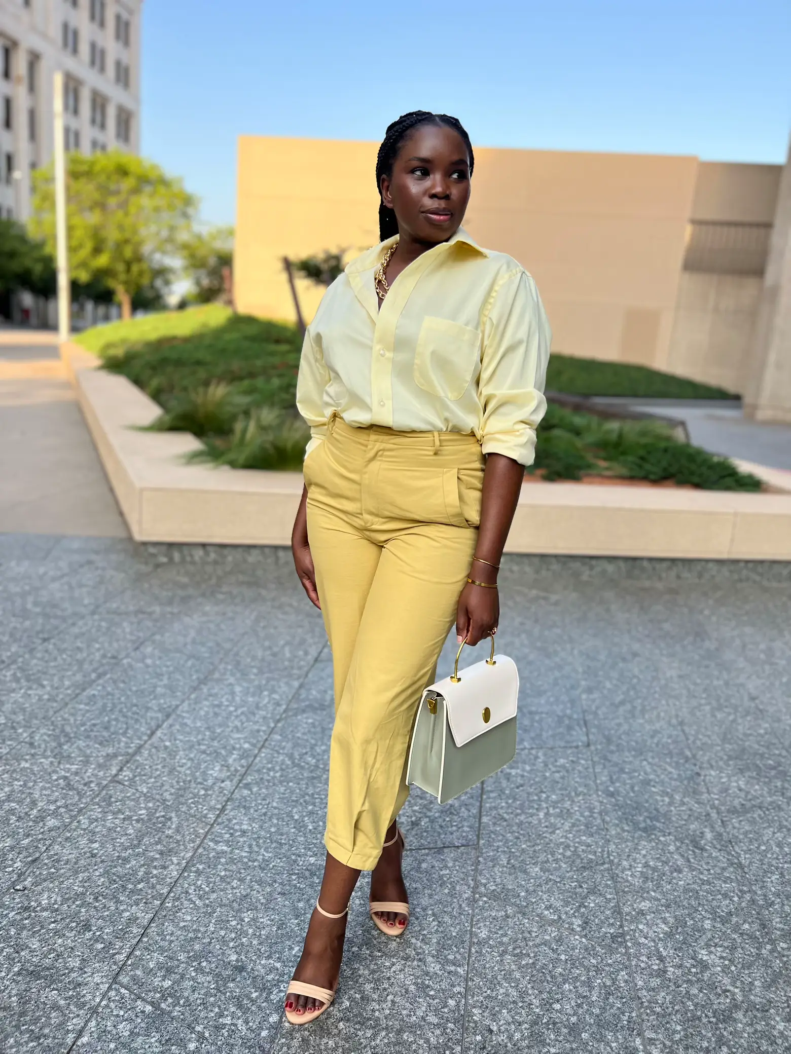 What To Wear With Yellow Pants - What Would V Wear