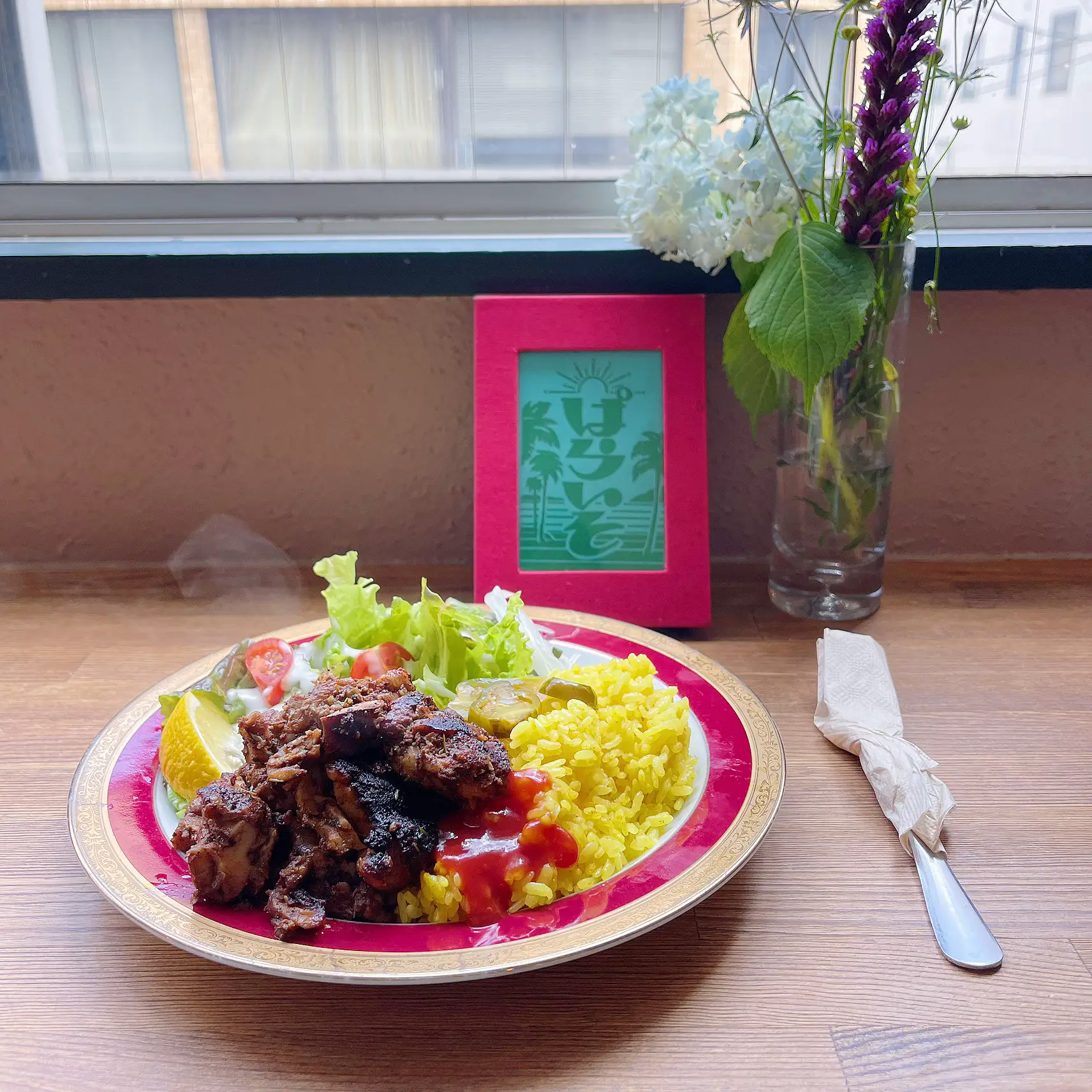 チキンノブサラテーブル