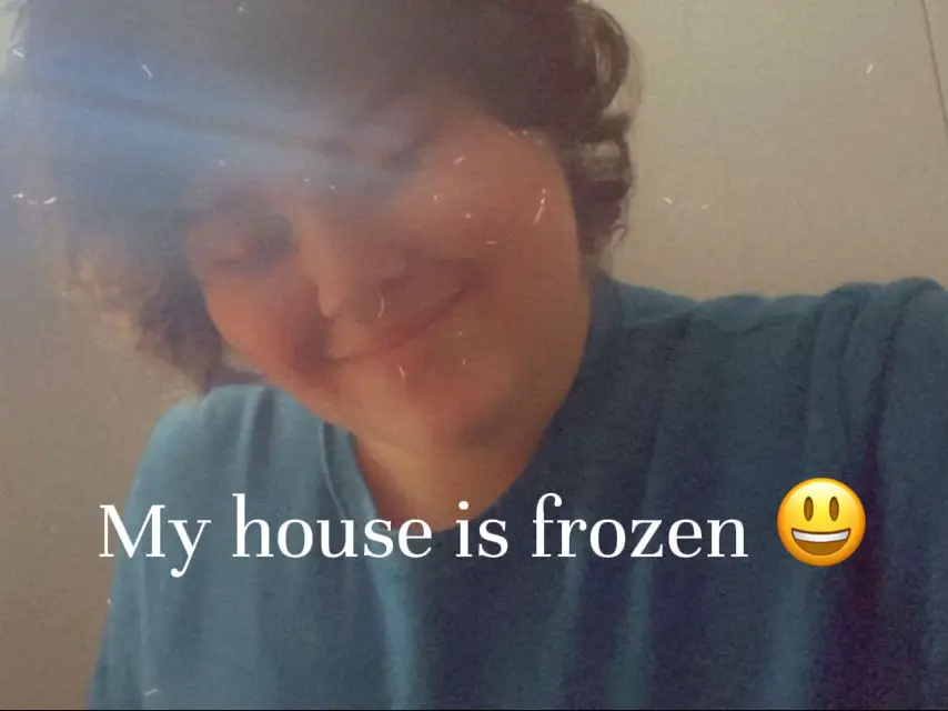 My house is frozen 😃 | Gallery posted by UmbrellaBoi | Lemon8