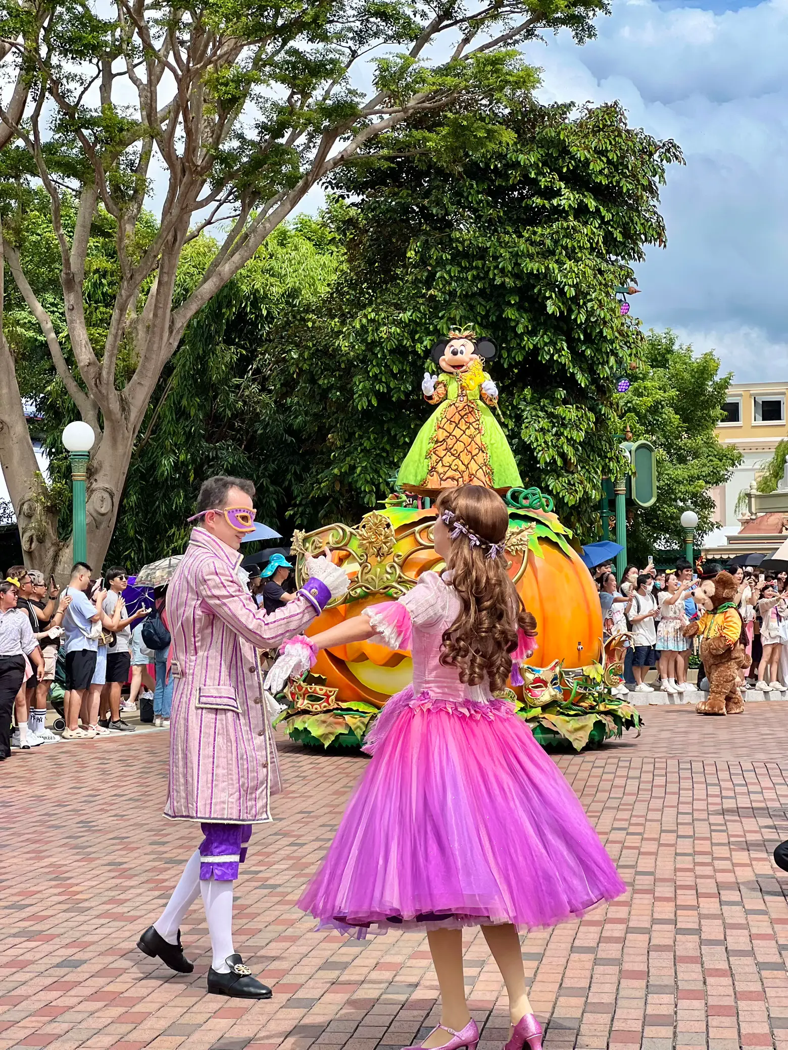 香港ディズニーハロウィン🎃 | 🌈🍭映え活ぐるめ🦄🎀が投稿したフォト