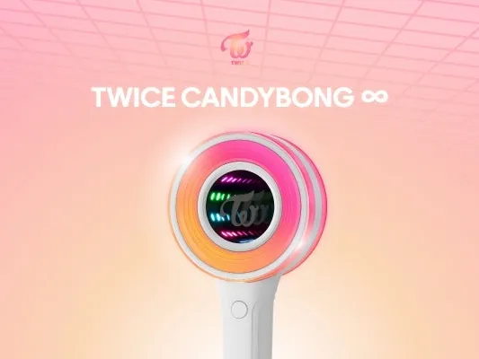 TWICE エメラル うちわ 韓国限定トレカ スマホケースなど