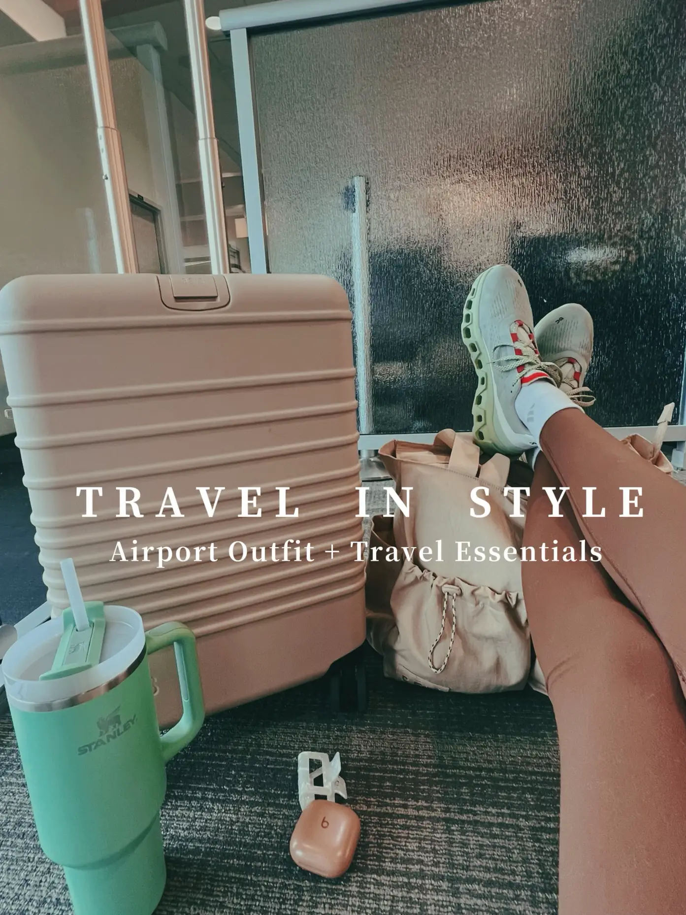 30+ Cute And Comfy Travel Outfits For The Plane, Train, Or Car  Comfy travel  outfit, Casual travel outfit, Airport travel outfits