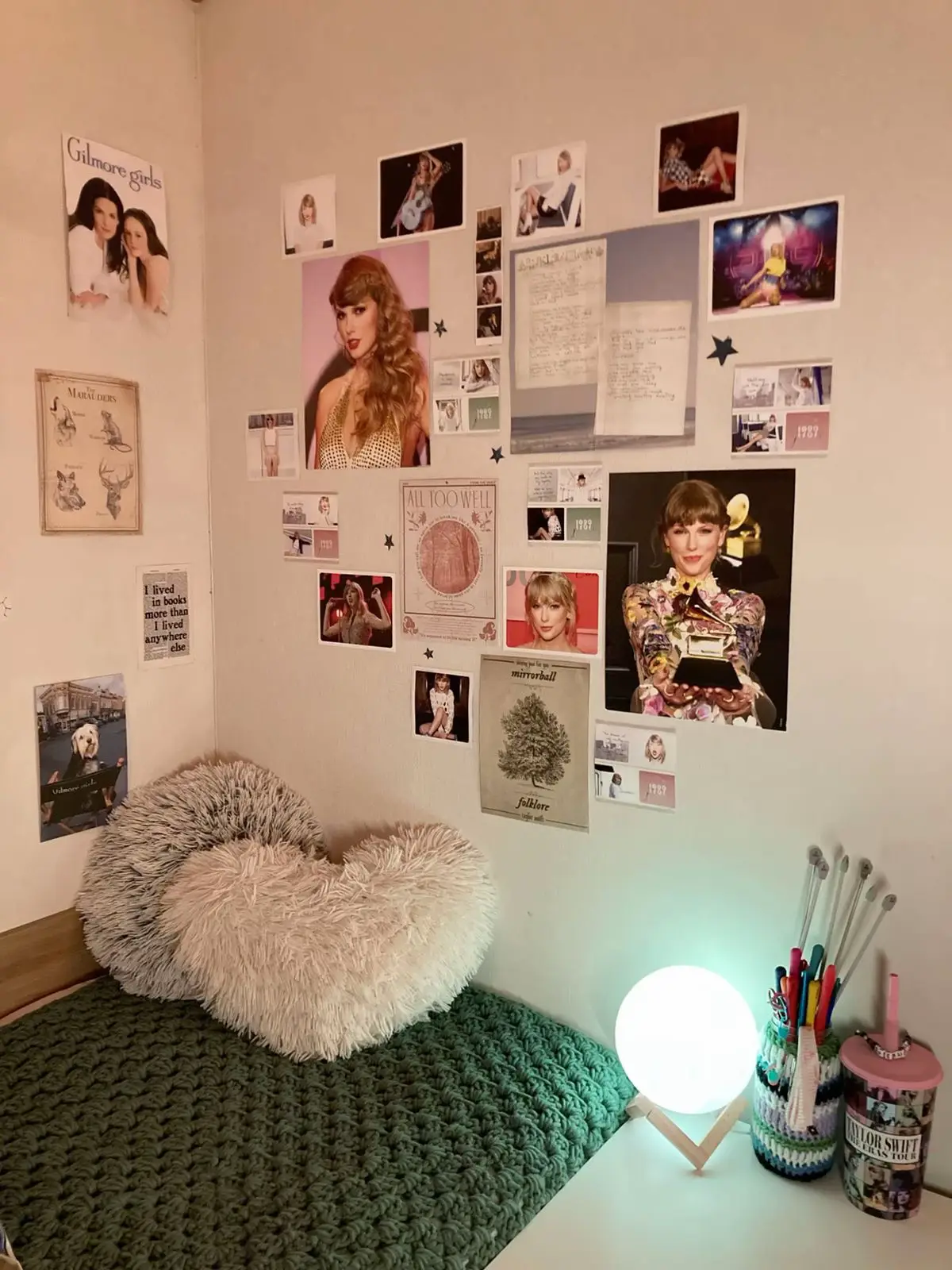Set of 4 Taylor Swift Prints, Taylor Swift Decor, Taylor Swift Poster, Dorm Room  Decor, Taylor Swift Lyrics, Taylor Swift Lover 