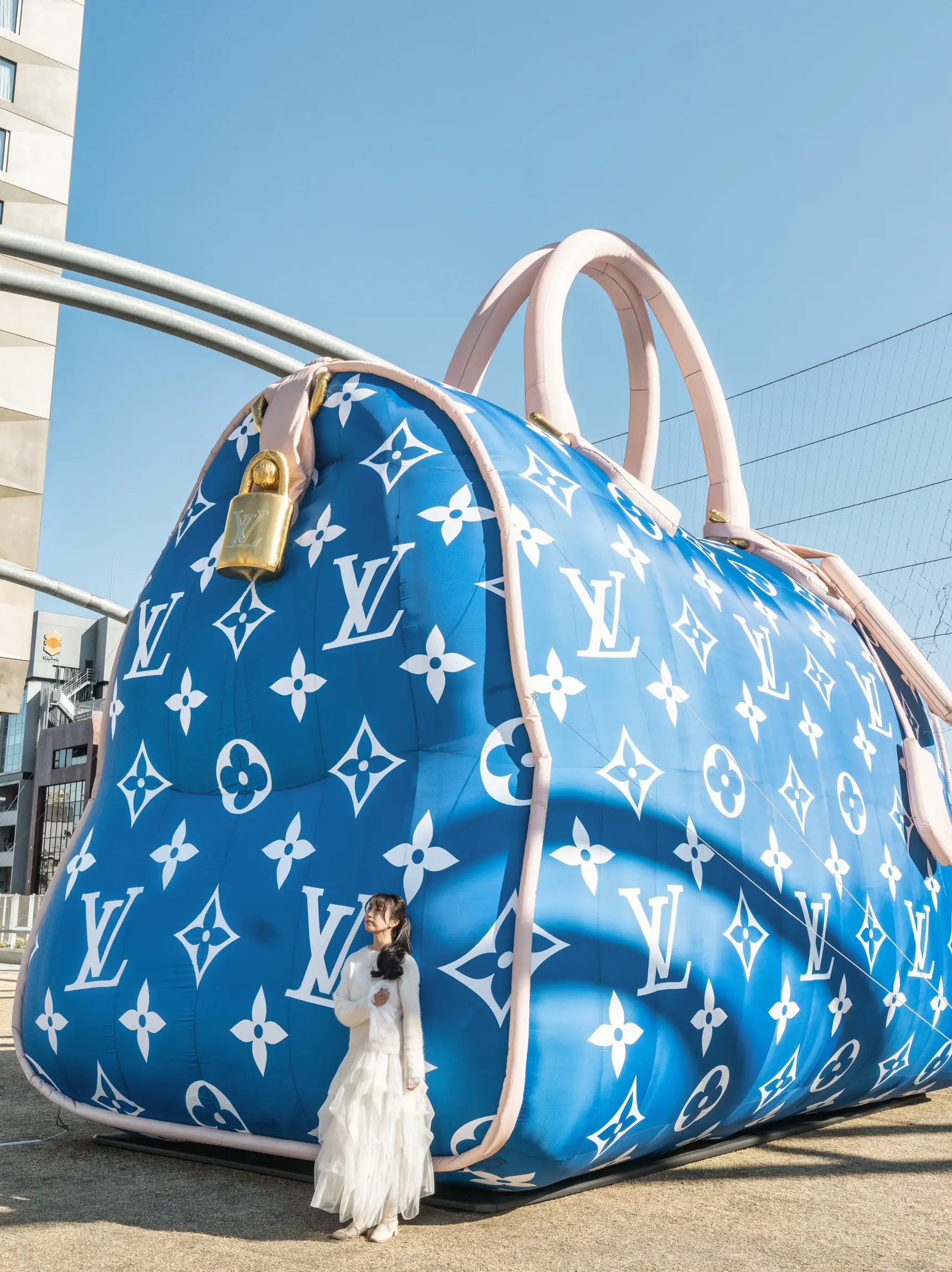 東京】LOUIS VUITTON ｢ジャイアント・スピーディ｣インスタレーション