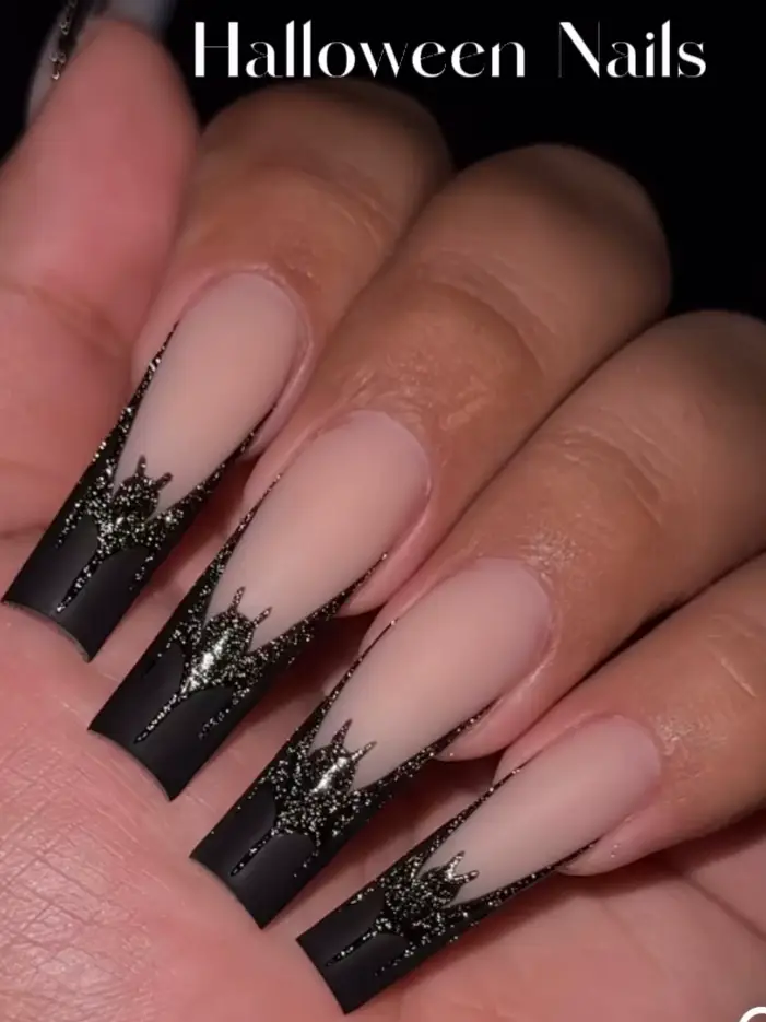 GORGEOUS BLACK 🖤 NAIL ART  Bedazzled nails, Unique acrylic nails