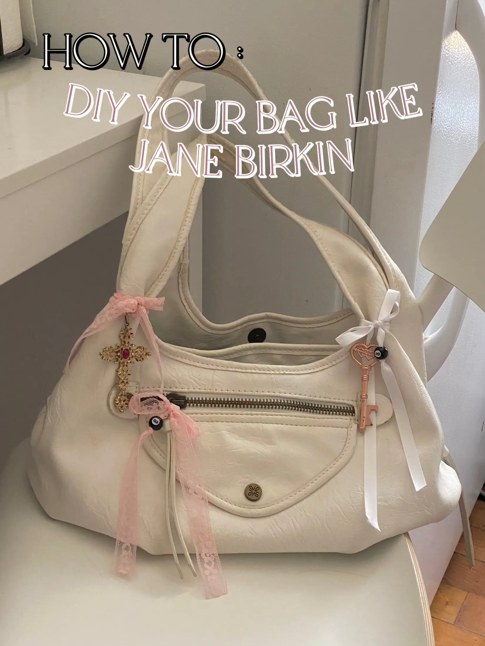 WHAT'S IN MY BAG! YOU FAKE LIKE THIS BIRKIN! 
