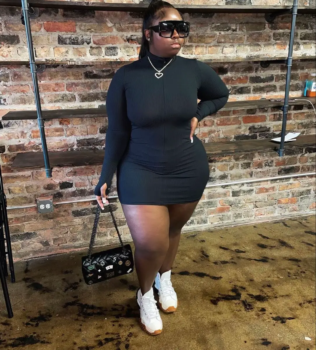 6 Unapologetic Plus Size Apple Shaped Influencers to Follow!
