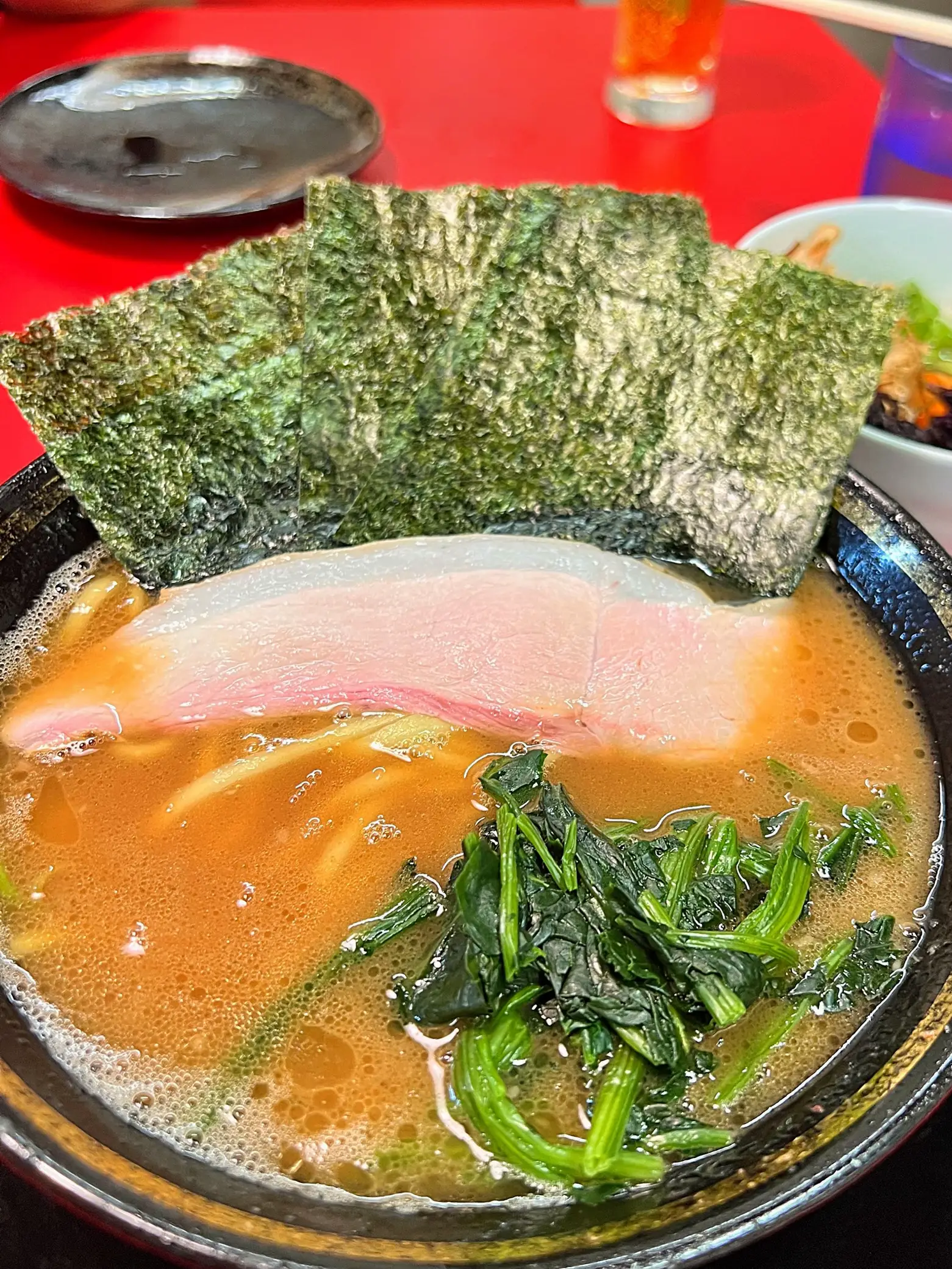 埼玉グルメ】家系ラーメン 王道家直伝 との丸家 | Rin平日旅✈️おでかけ記録が投稿したフォトブック | Lemon8