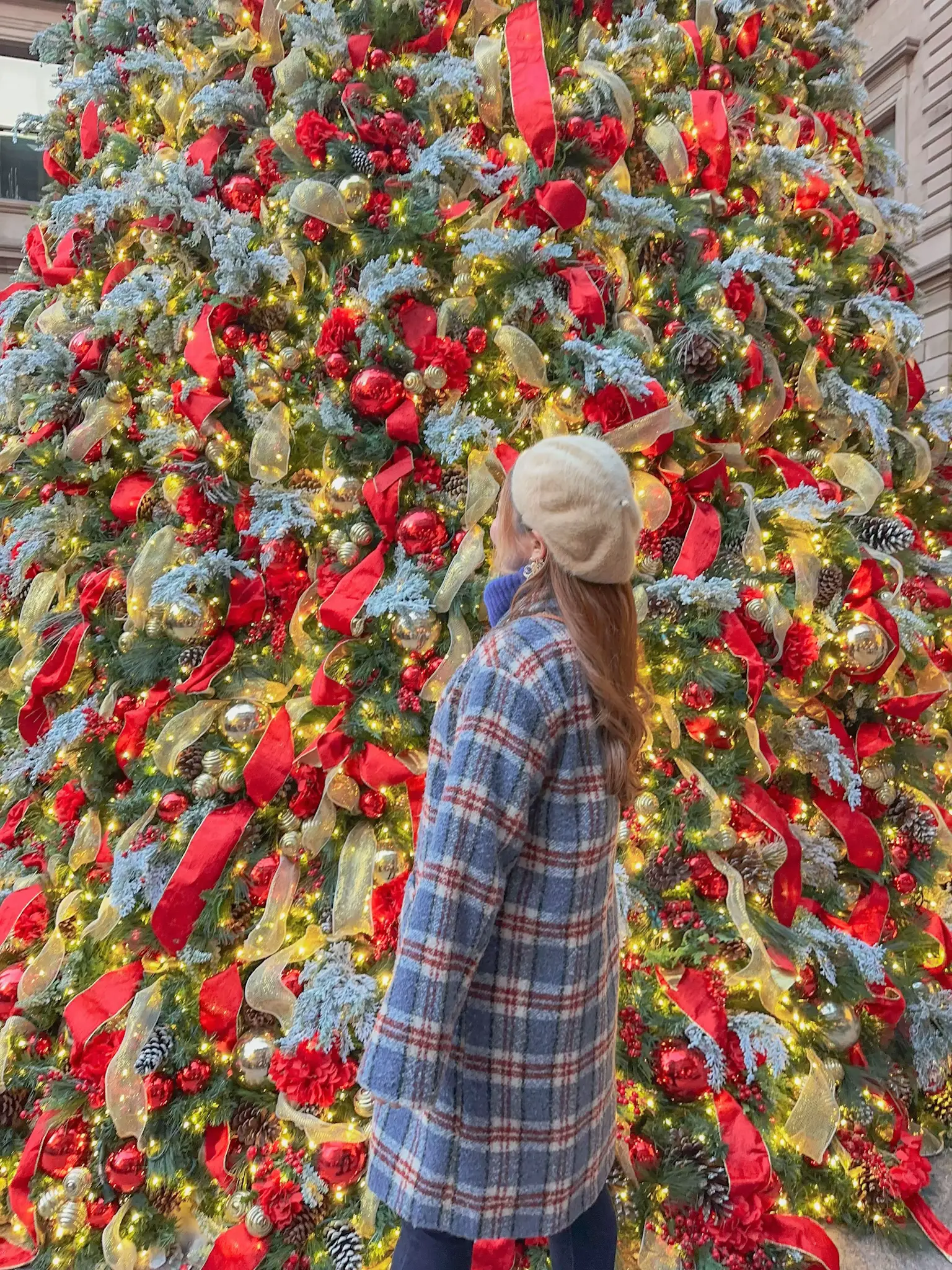 ニューヨークのクリスマス】ゴシップガールのロケ地で有名！華麗すぎるクリスマスツリー🎄 | 川越コウが投稿したフォトブック | Lemon8