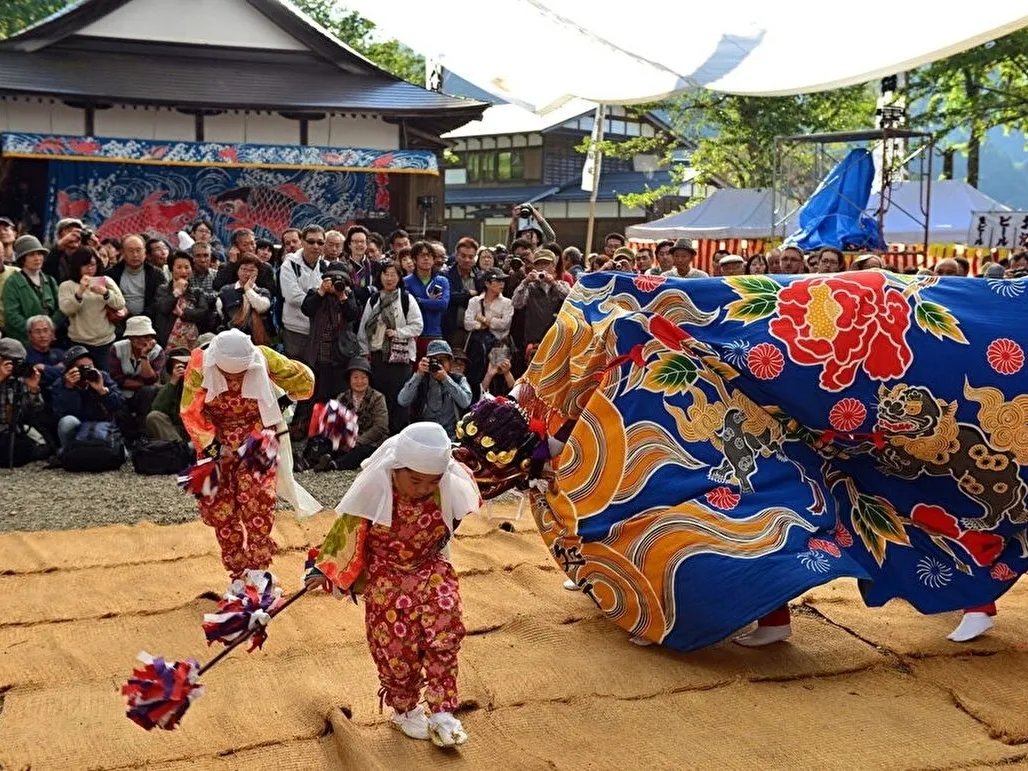 天下の奇祭 白川郷「どぶろく祭」2023年 開催日程のご案内 | 白川郷