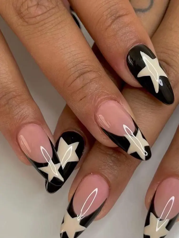 Celestial Nail-Art Ideas