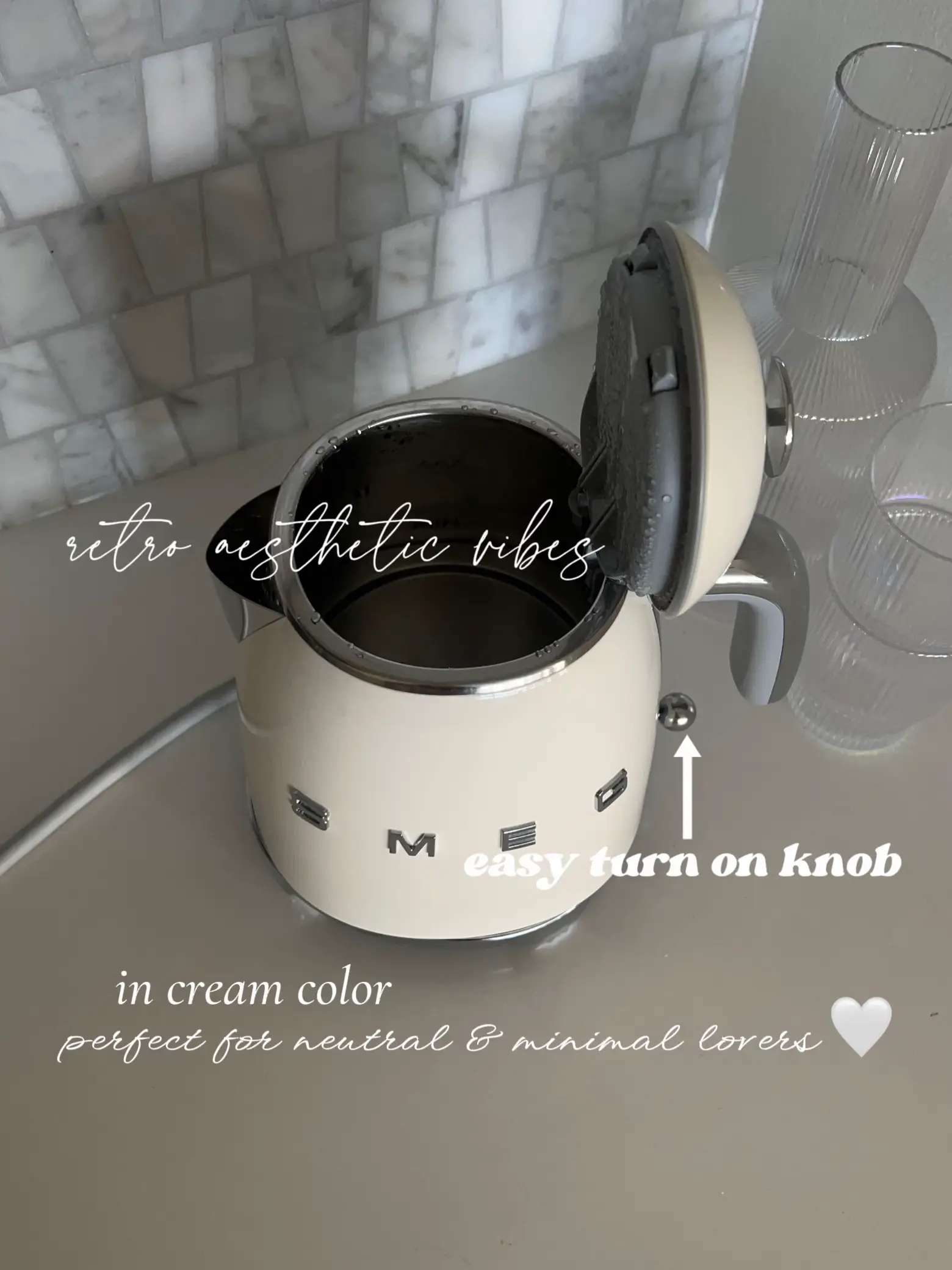 Smeg 3.3-Cup Electric Mini-Kettle