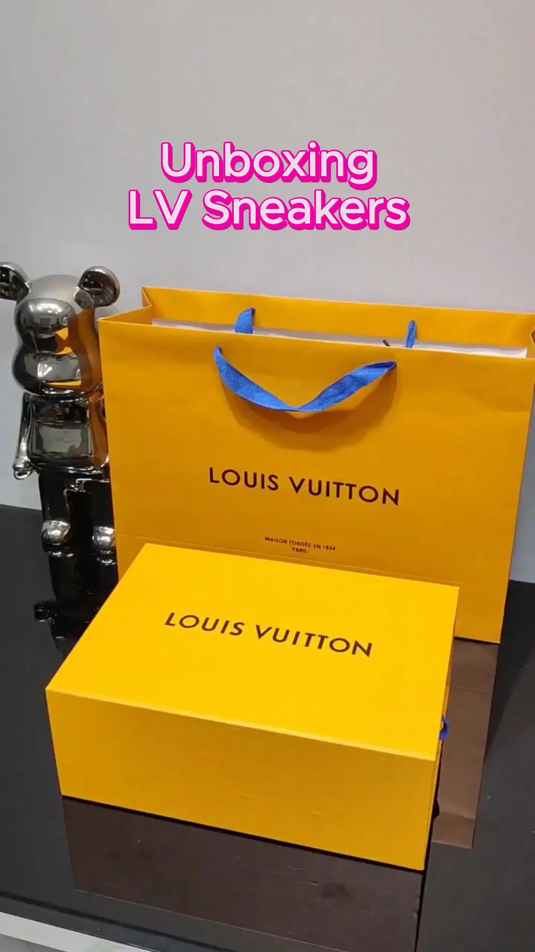 Louis Vuitton LV RUN AWAY SNEAKER UNBOX AND REVIEW , DO THEY LOOK