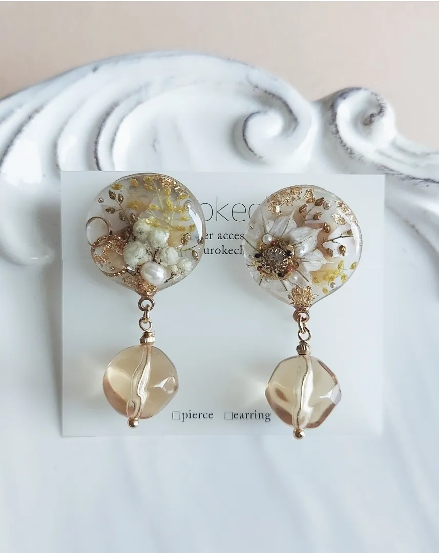 華やかひまわり🌻イヤリング・ピアス | kurokechaが投稿したフォトブック | Lemon8