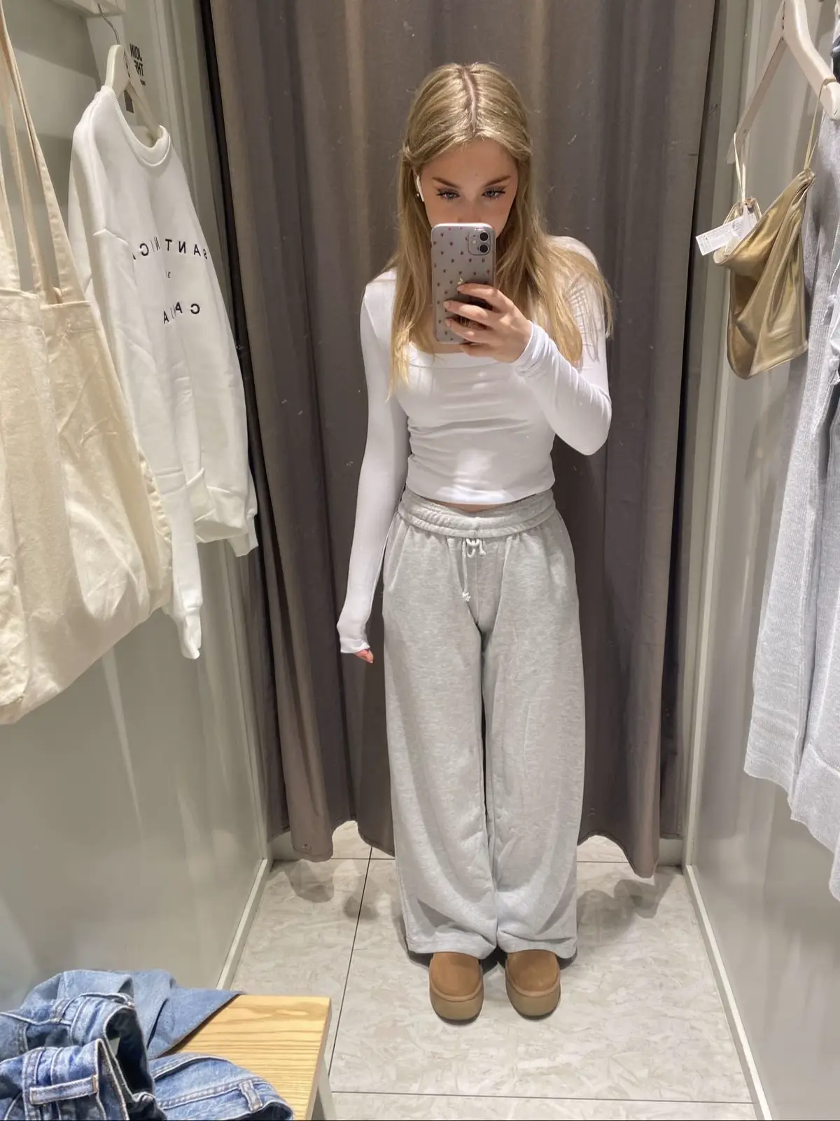 Plt Petite White Embroidered Oversized Sweatpant  White joggers outfit,  Womens joggers sweatpants, Petite outfits