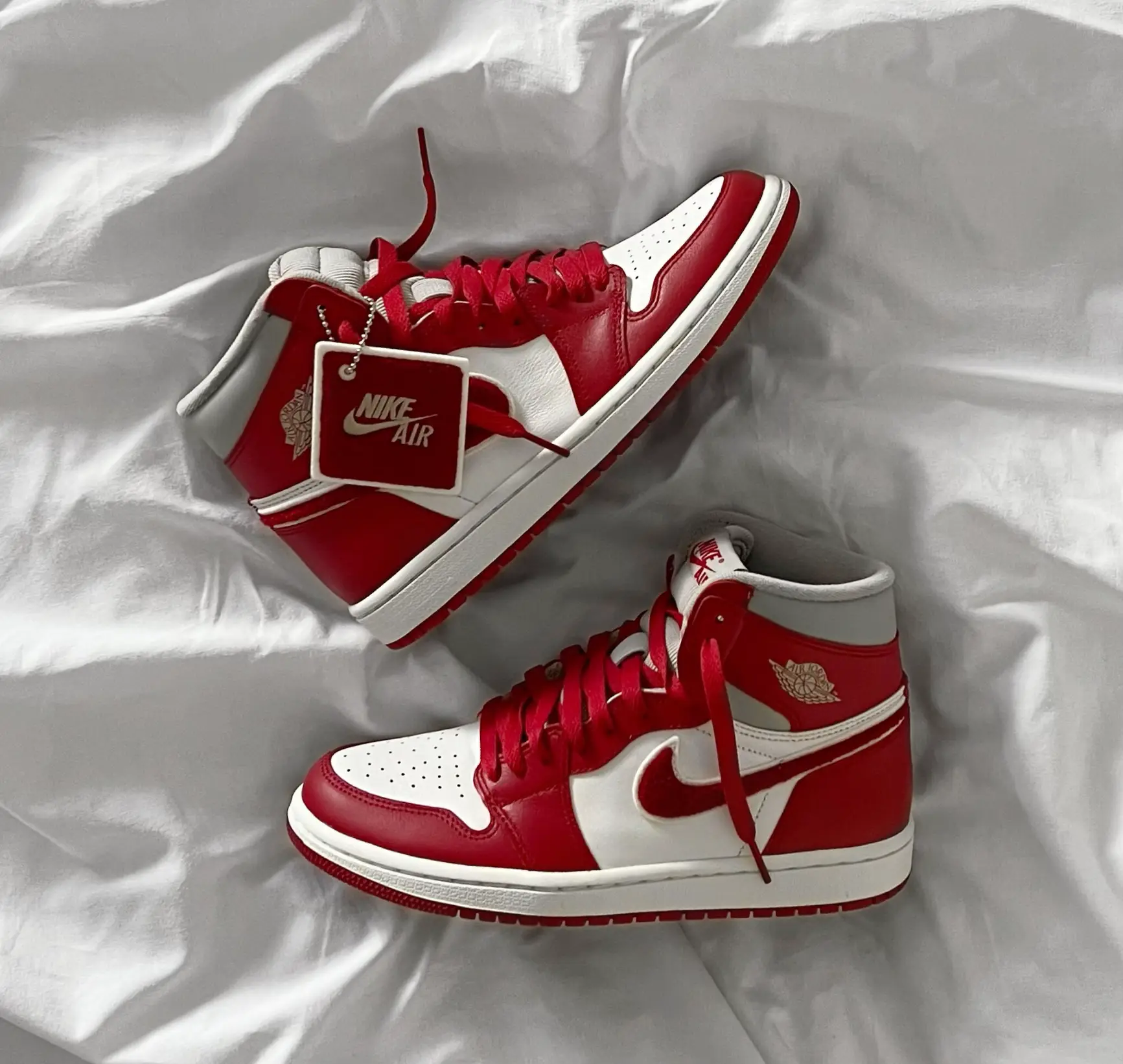 Nike WMNS AirJordan1 High OG “Varsity Red/Chenil”❤️ | Gallery