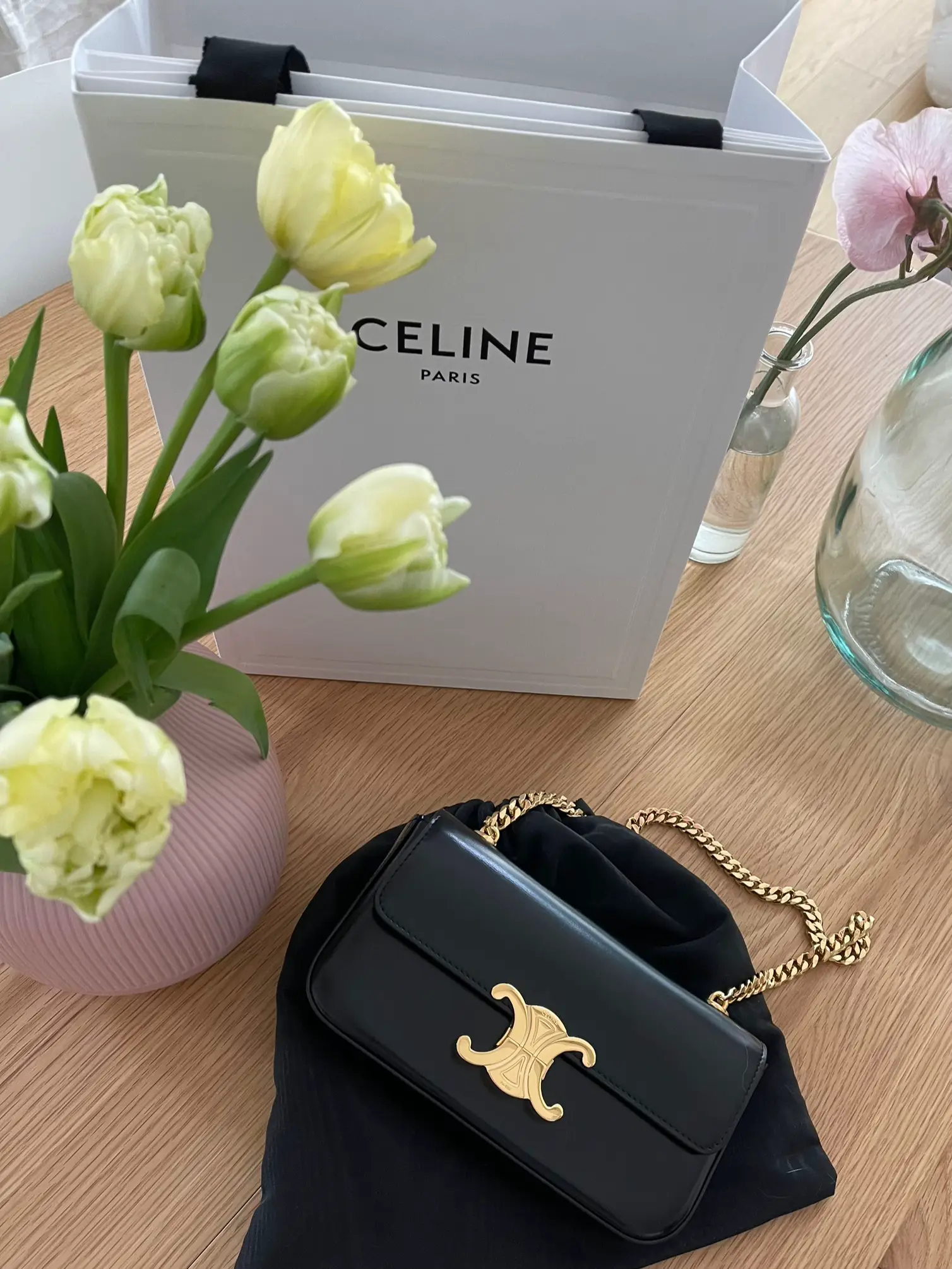 買って良かった🤍CELINEご褒美bag! | shieが投稿したフォトブック | Lemon8