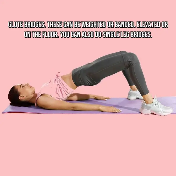 Don't let a little bra bulge make you feel uncomfortable. Burn it off with  this quick home workout 💪 Follow @lessie.fitness for more