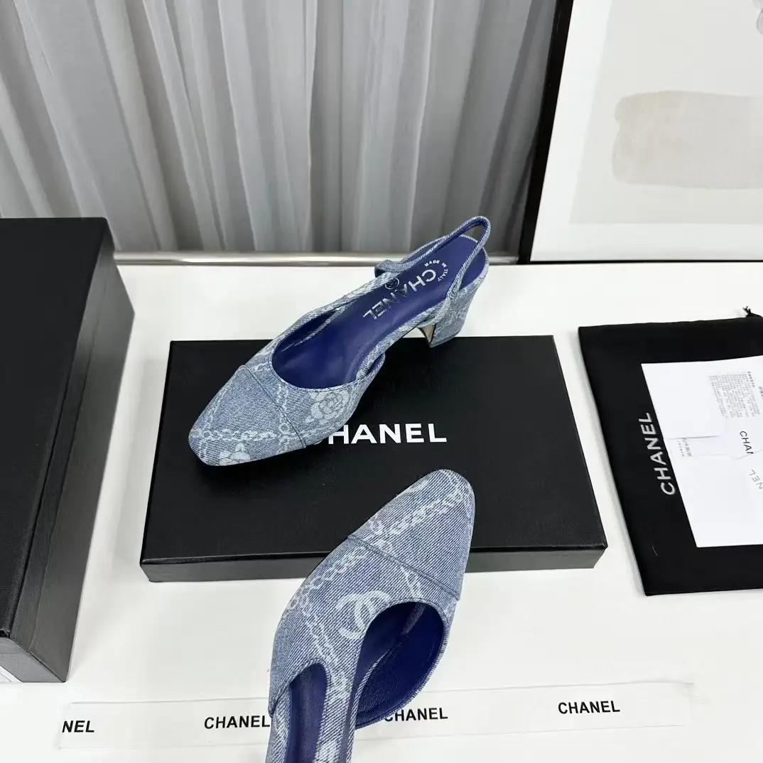 Chanel on sale red shoes