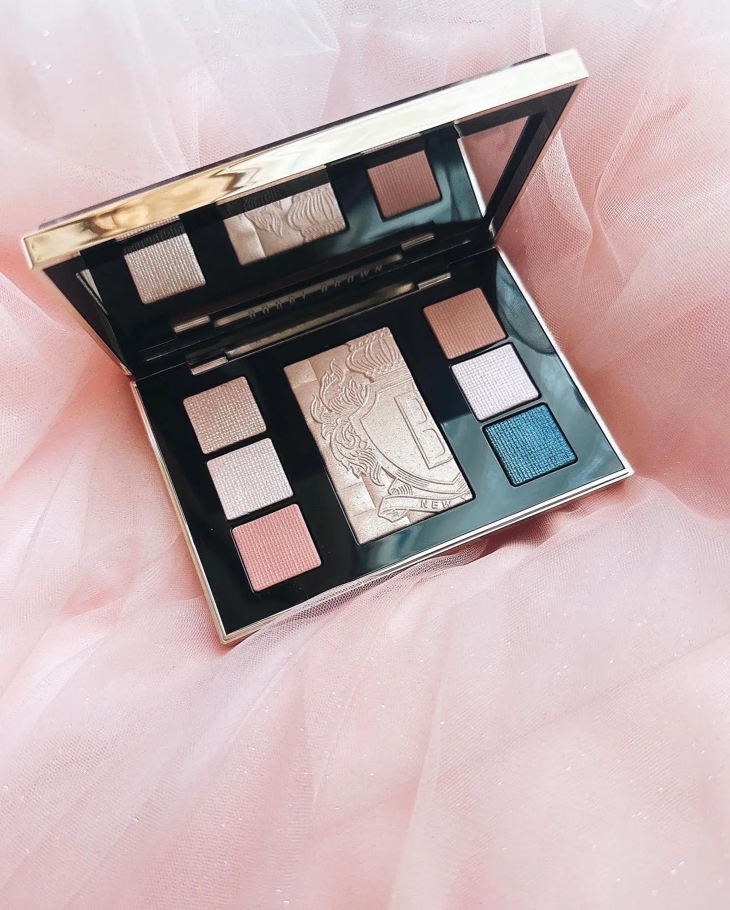 ボビィブラウン #bobbibrown #ムーンストーング | raraco870が投稿した