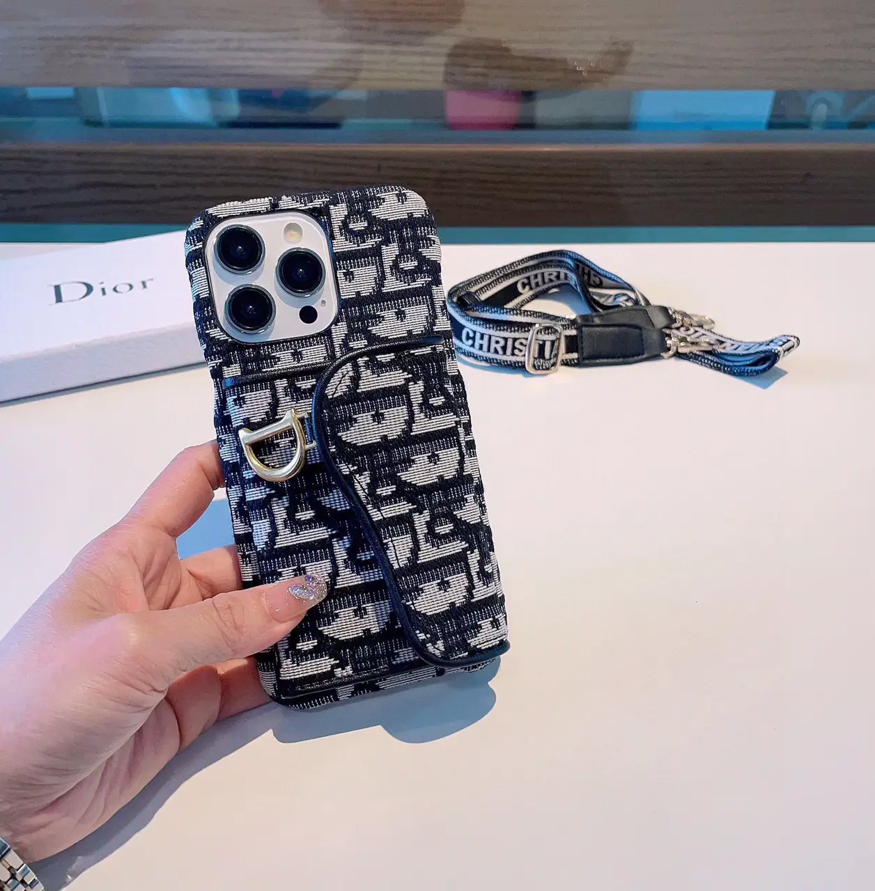 🌟🌟Dior✨スマホショルダー iPhone15proケース、2023年秋新作 | 多田