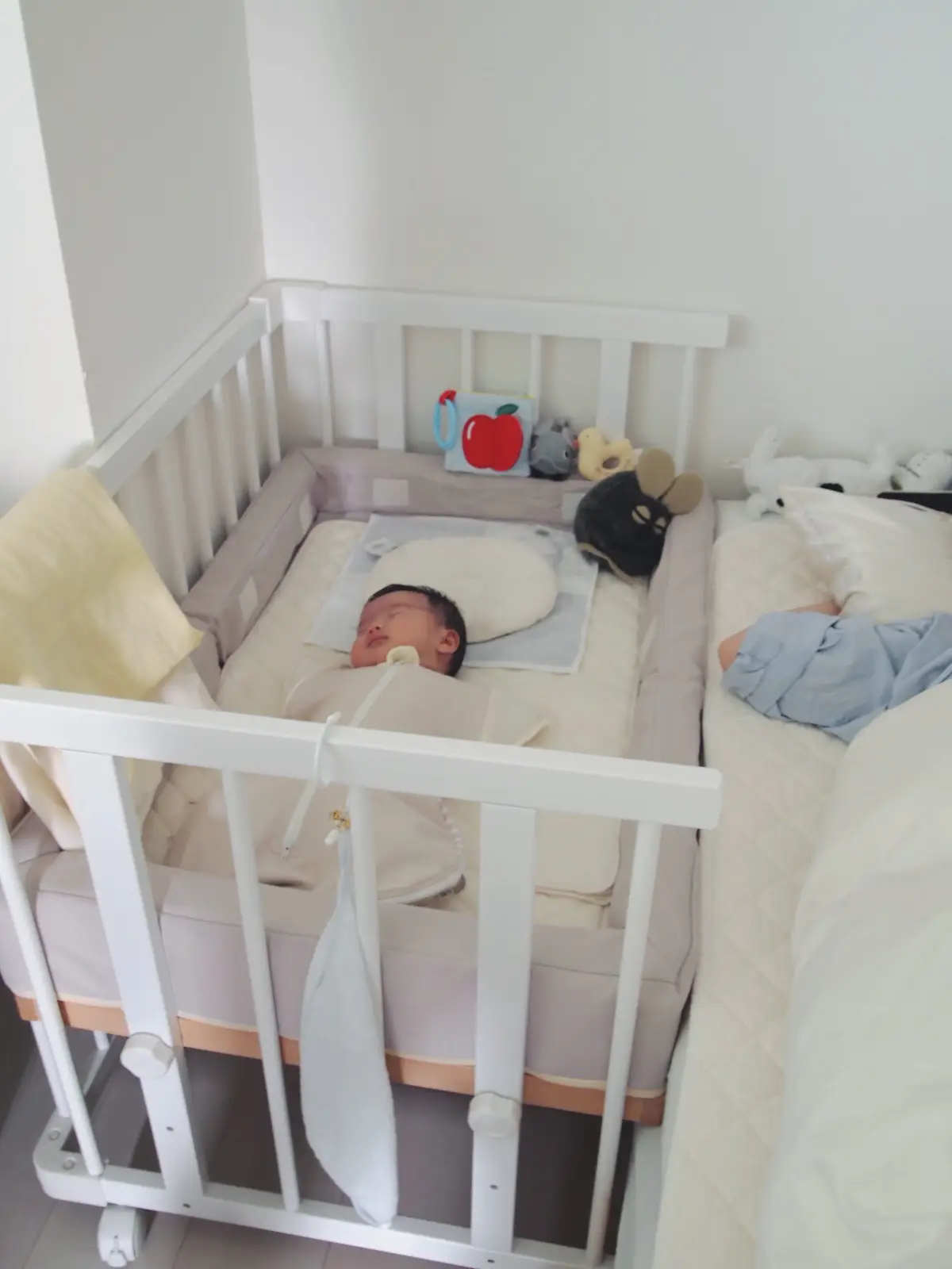 ベビーベッド】狭い部屋にもこれなら置ける！👶 | Cantaが投稿した