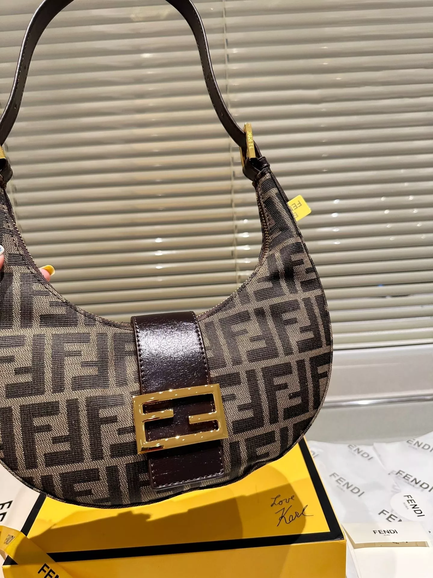 Vintage fendi baguette for sale hotsell