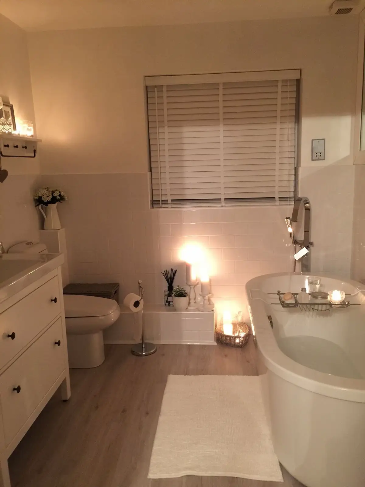 ✨cozy aesthetic vibes✨ Minimal, neutral aesthetic bathroom