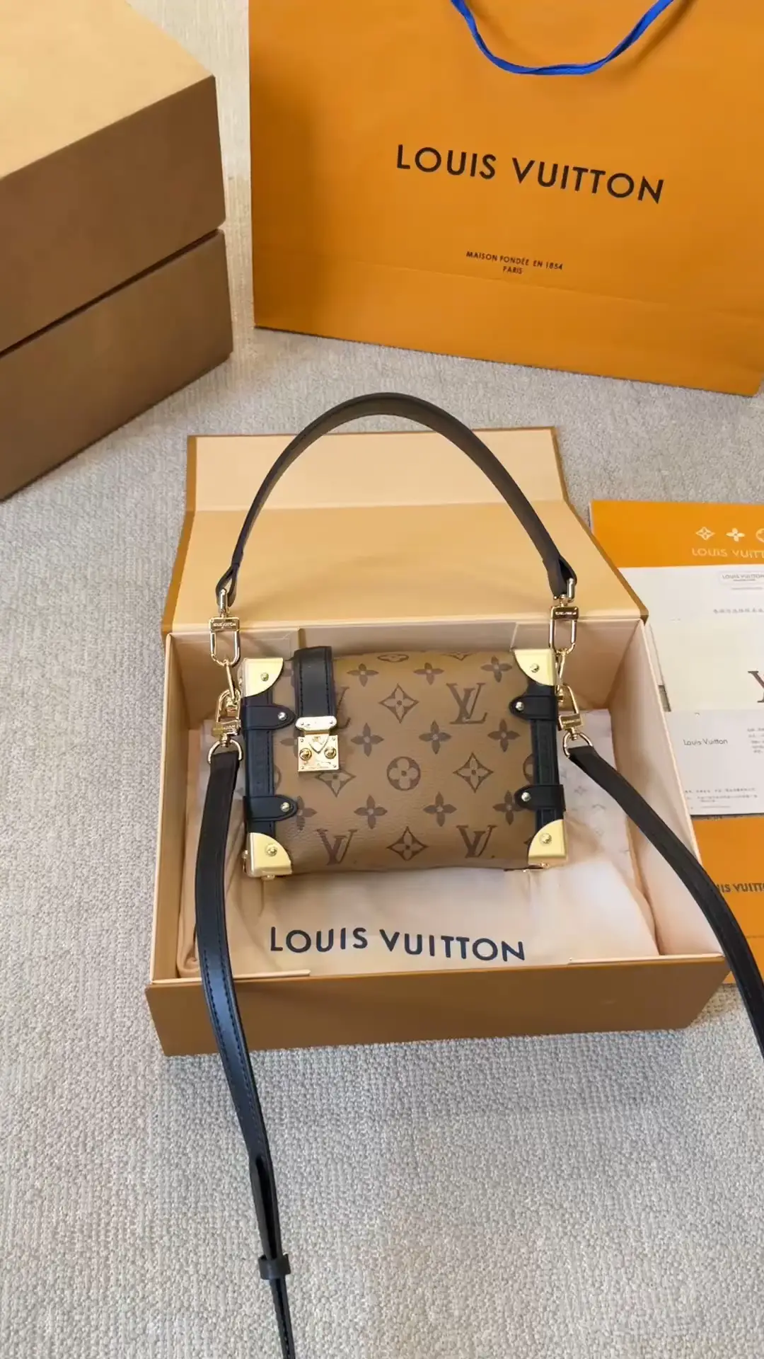 【大人っぽく上品に♪】Louis Vuitton ショルダーバッグ LOUIS VUITTON 未使用 展示品 ルイ ヴィトン エピ LVxYK