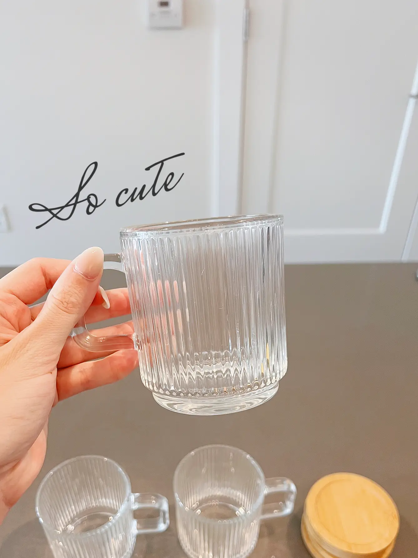 Iridescent Glass Mug 20oz Modern Glass Tumbler Cup With Lid and