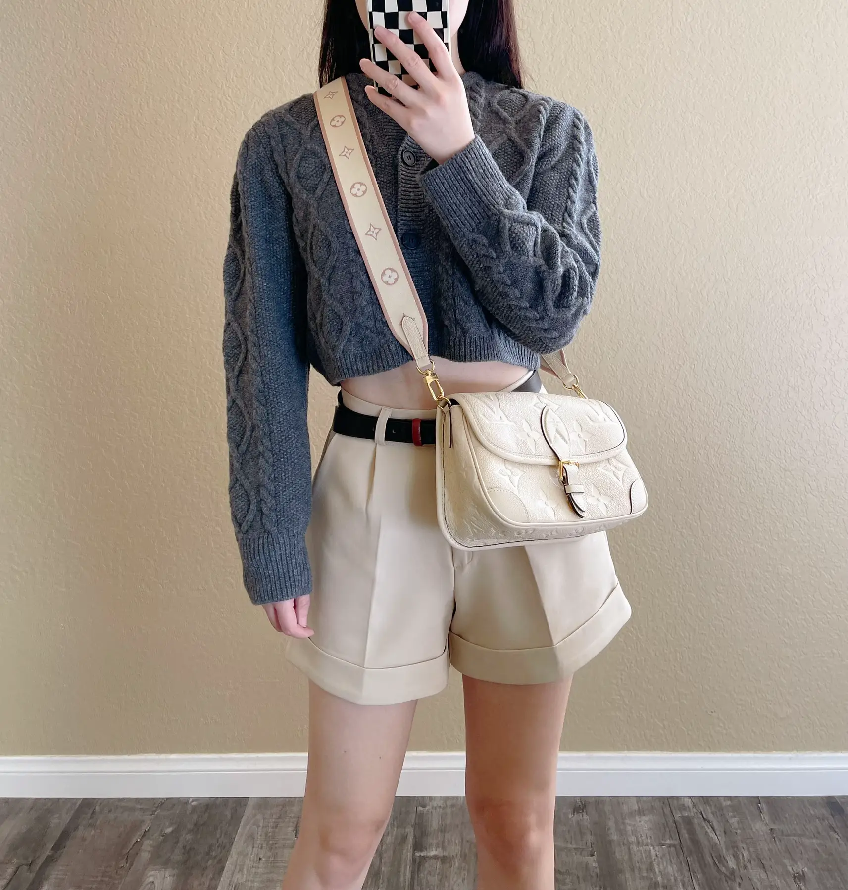 outfit of the day with my LV puffer jacket and LV paint can bag. :  r/Louisvuitton
