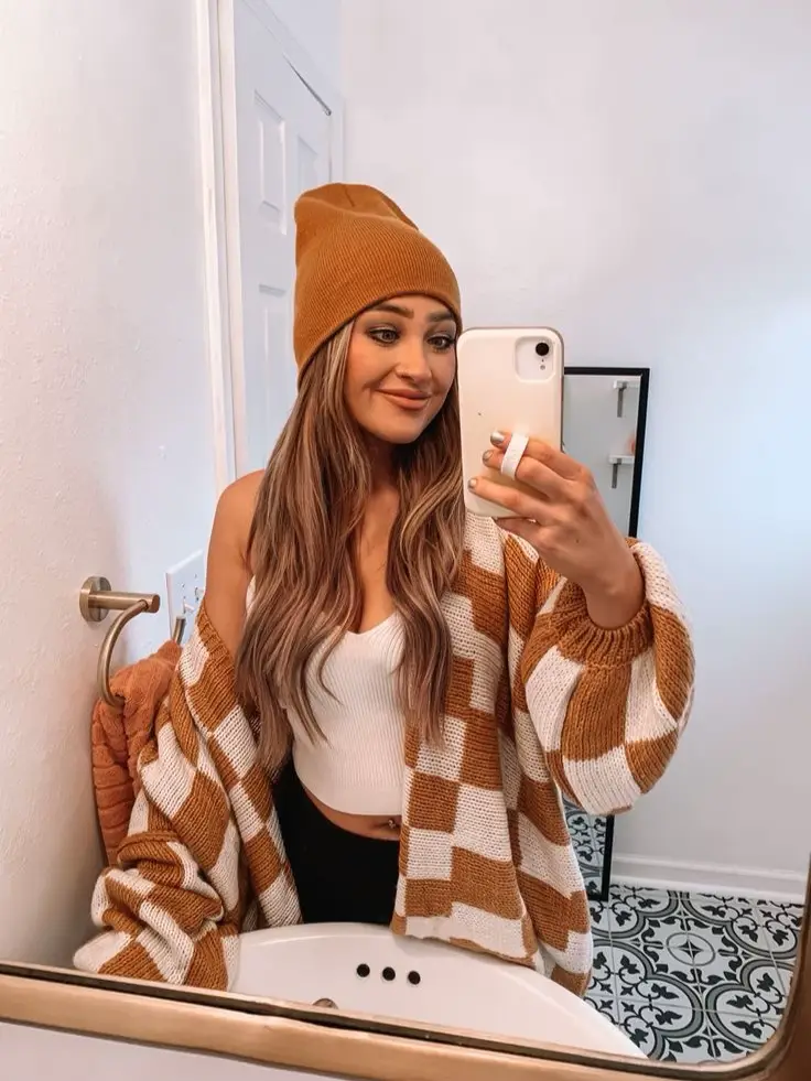 Cutie Fall outfit inspo🍁🍂☕️ | Gallery posted by Crissy | Lemon8