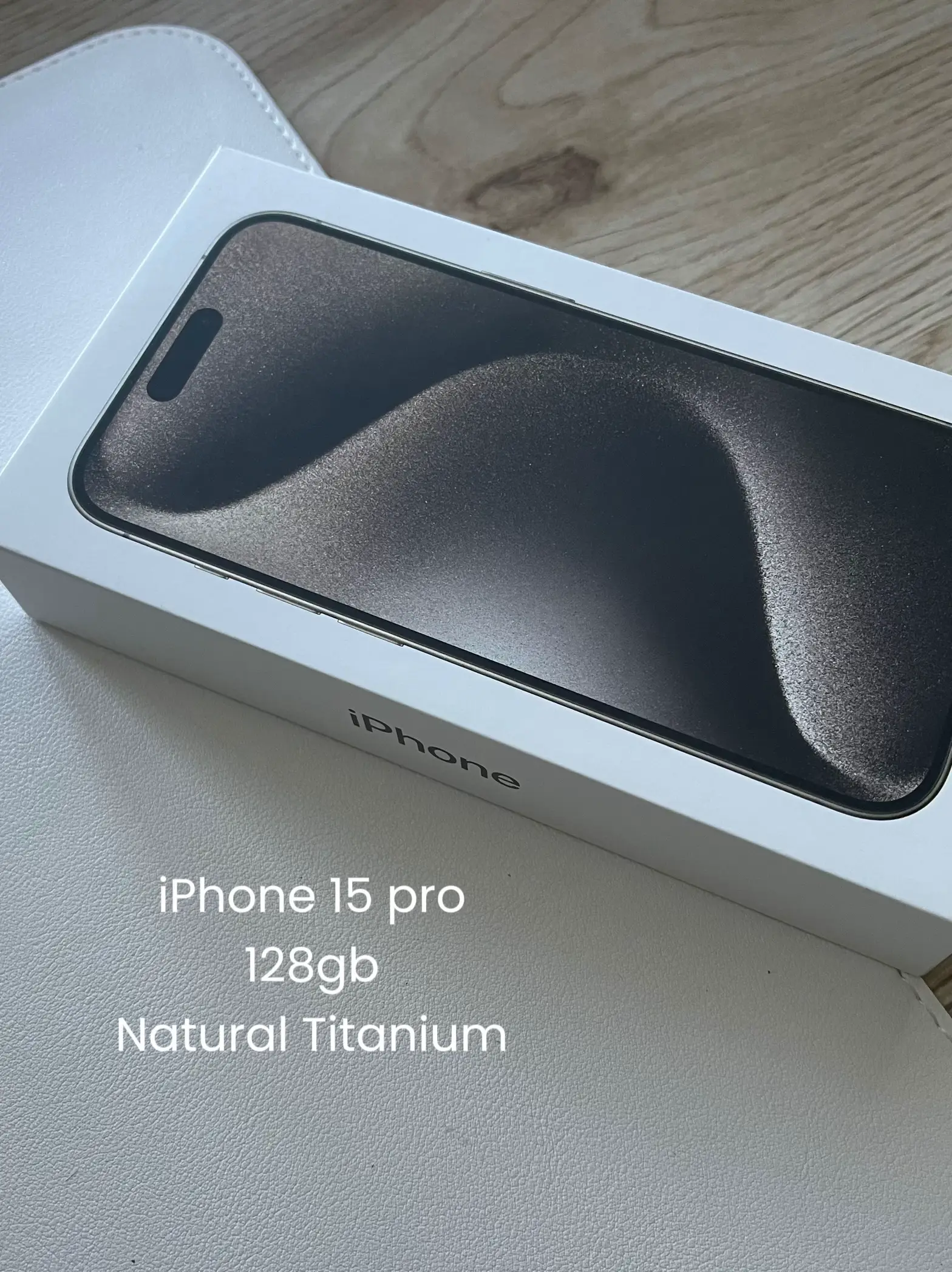 iPhone 15 pro 128gb Natural Titanium