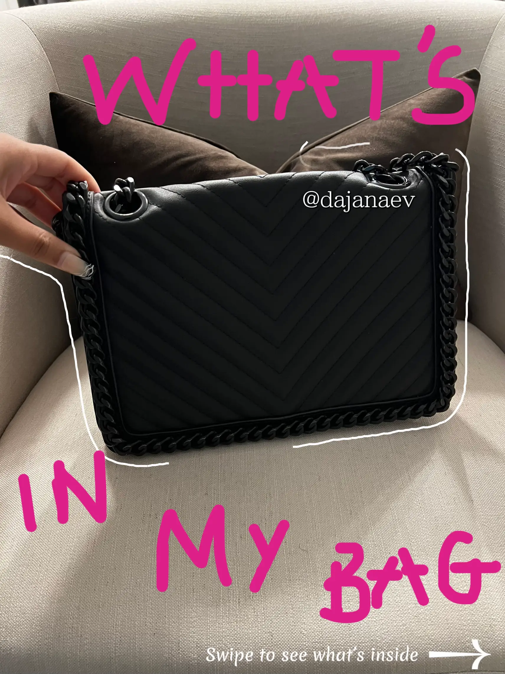 What's In My Purse?, Gallery posted by Dajanae V
