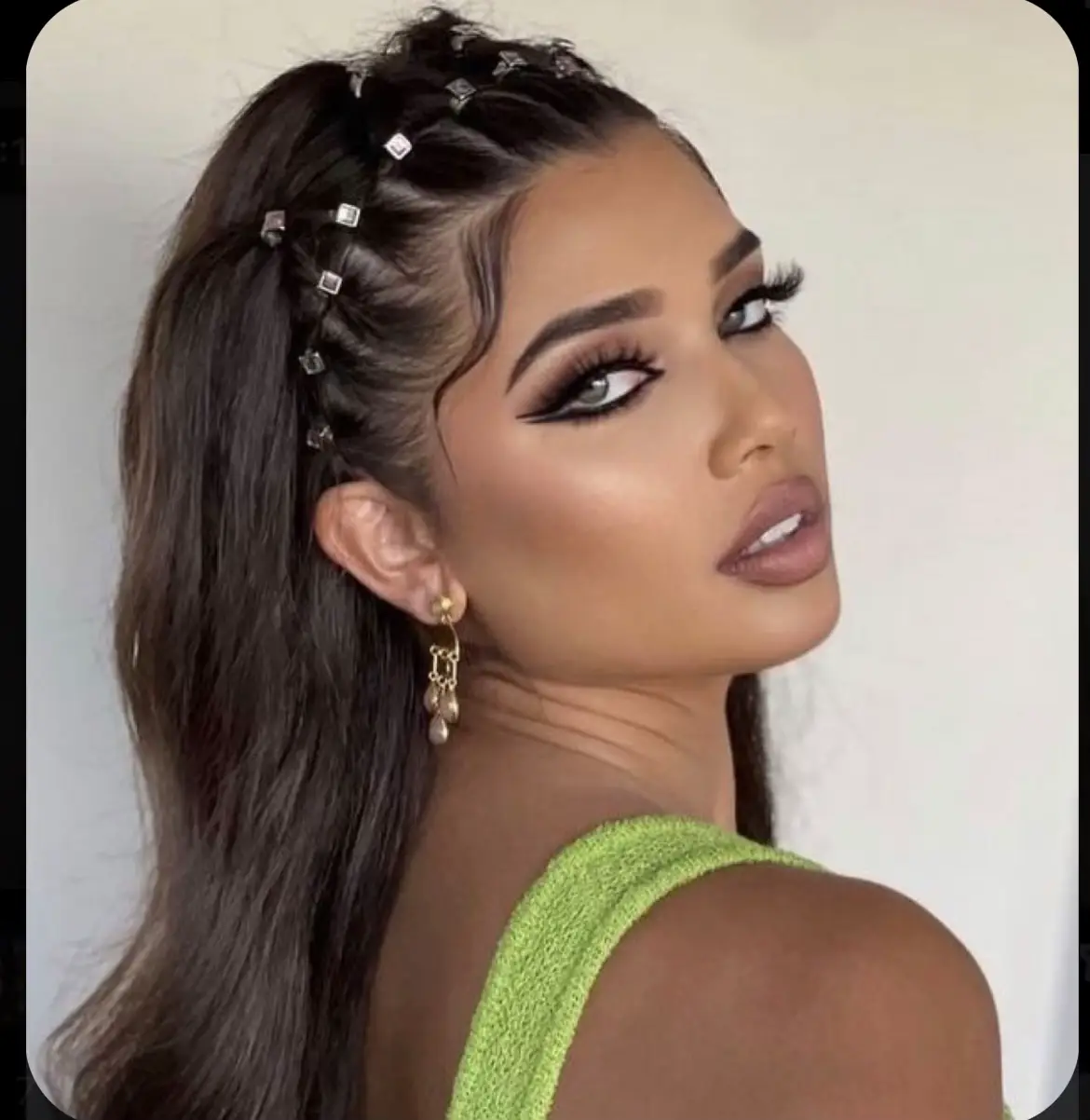 Y2K HAIRSTYLE INSPO | Gallery posted by Savannah Laws | Lemon8