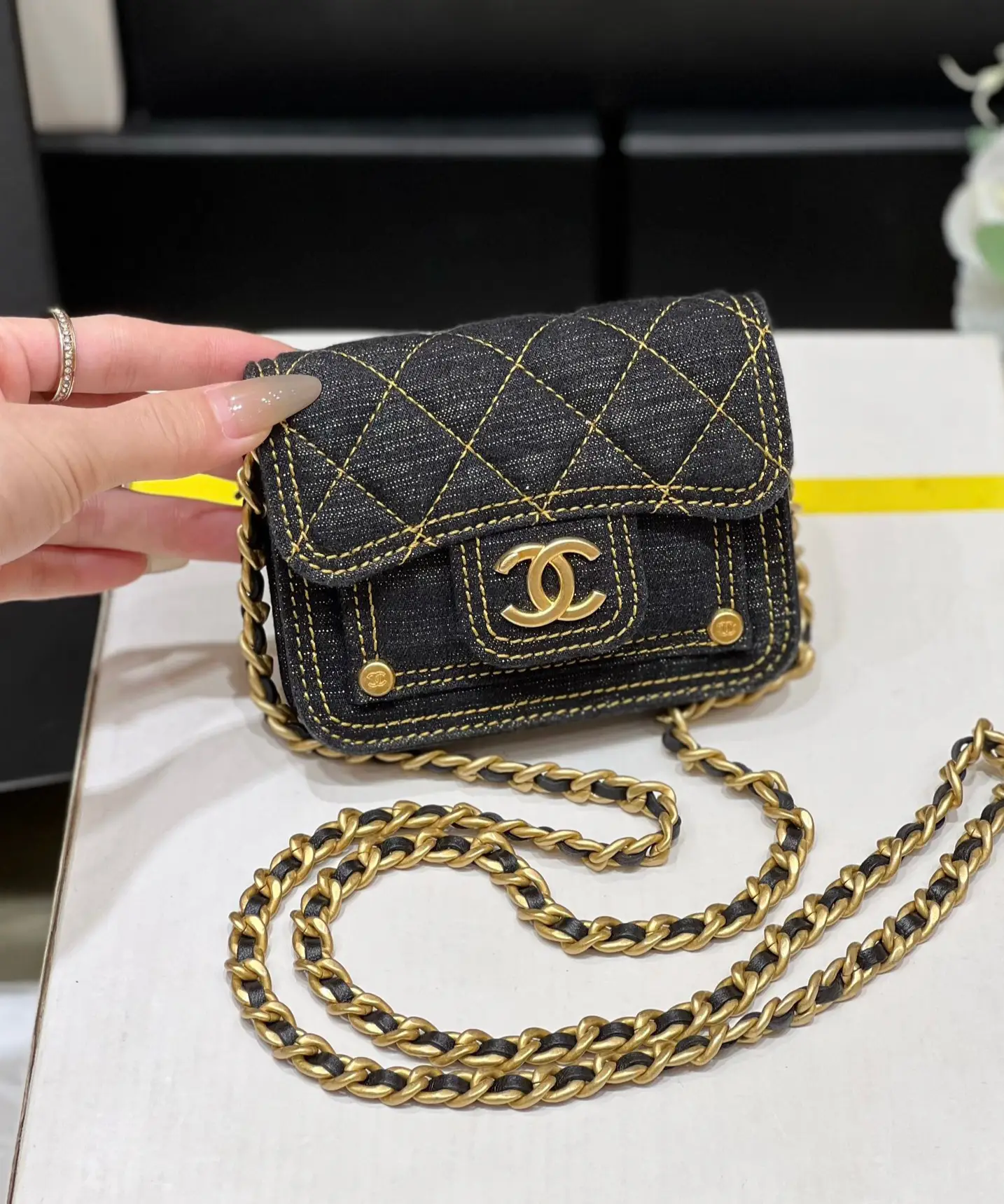 Chanel mini bag 🌸, Gallery posted by Jay Chou