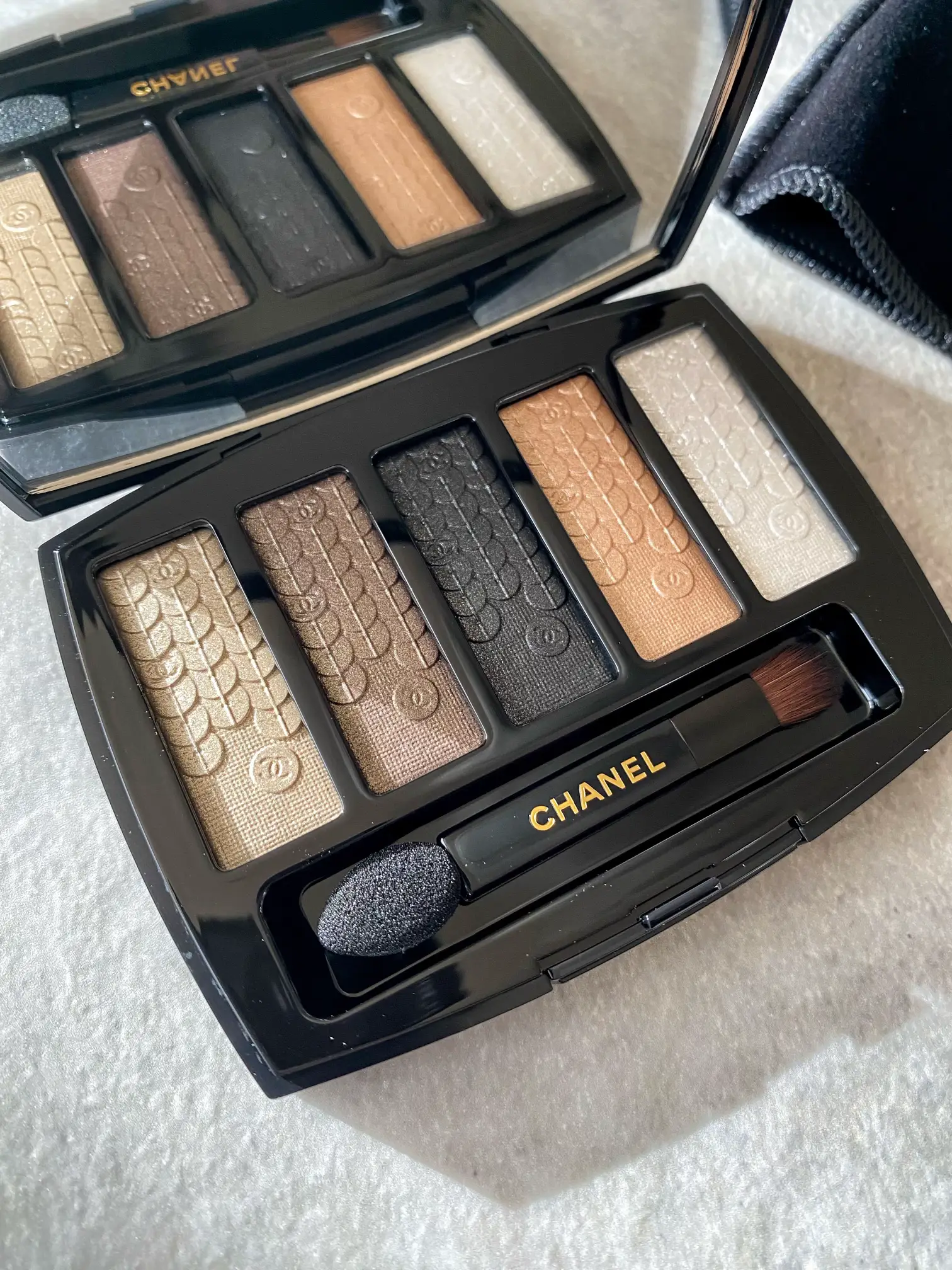 CHANEL】2023年限定アイシャドウパレット | Miiが投稿したフォト