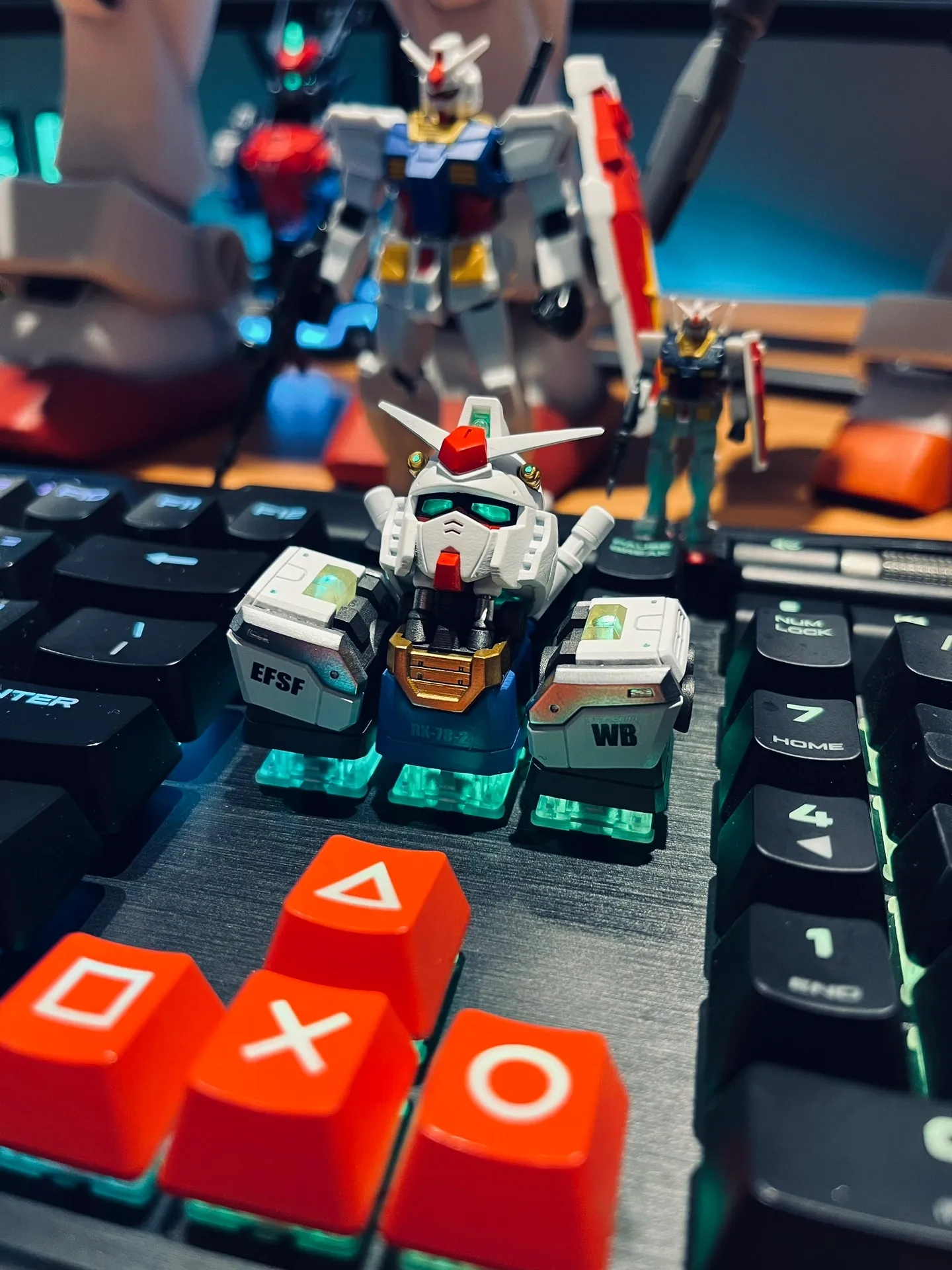 RX-73-2 オリジナルガンダムキーキャップ | keycaporが投稿したフォトブック | Lemon8