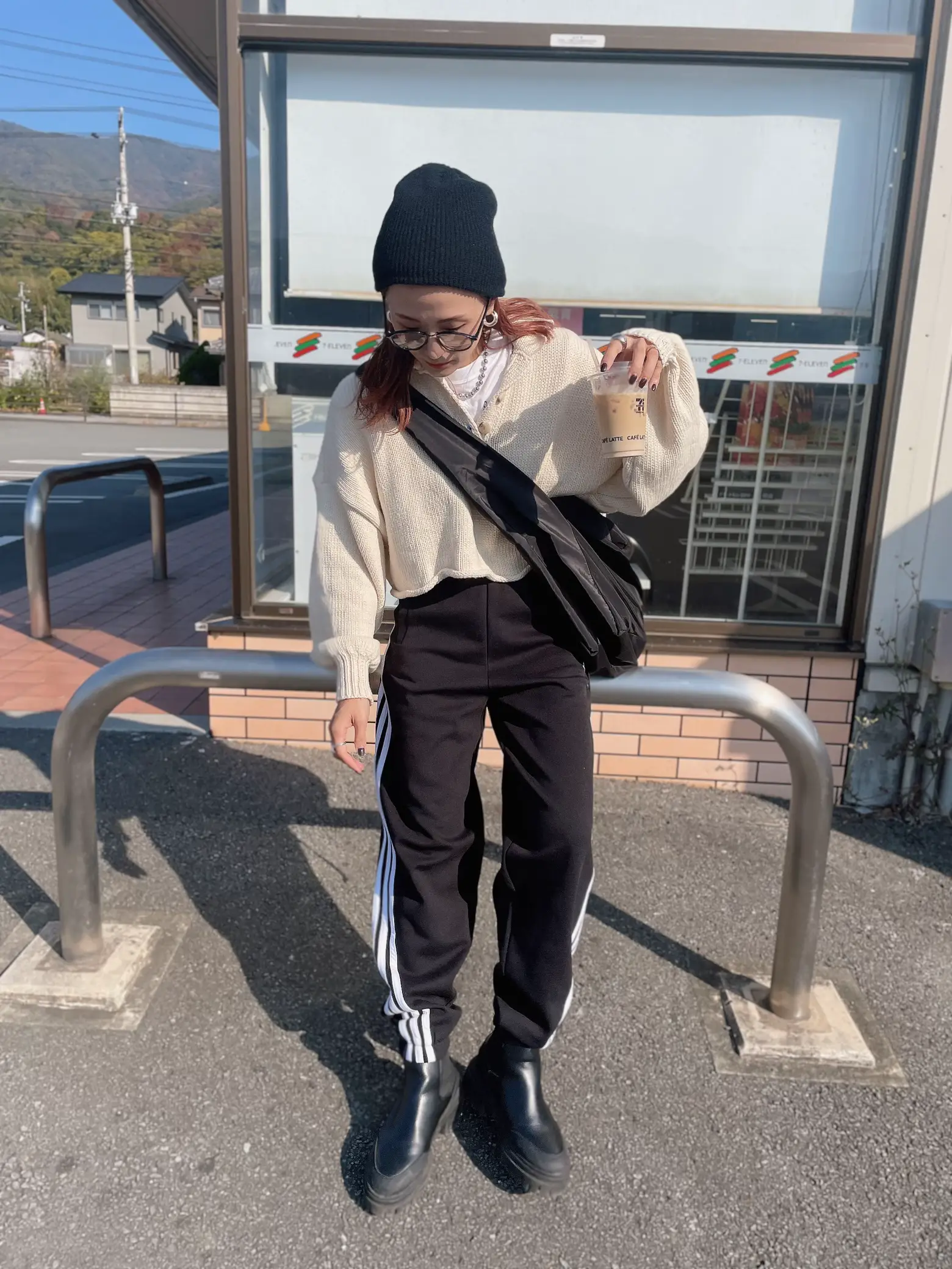 adidasジャージ✨ | kaochang_luuが投稿したフォトブック | Lemon8