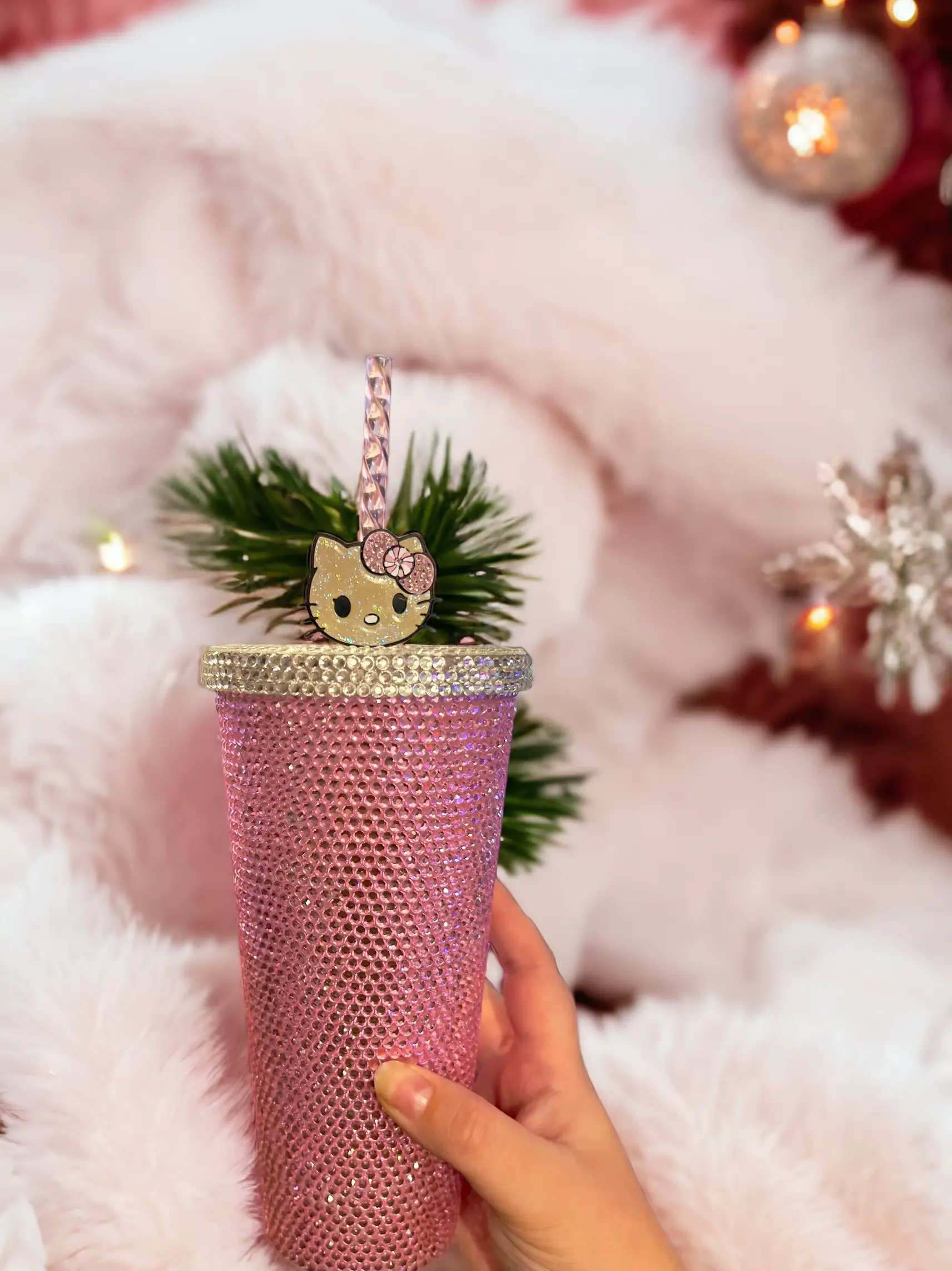 The cutest Christmas straw topper🩷., Gallery posted by Rose