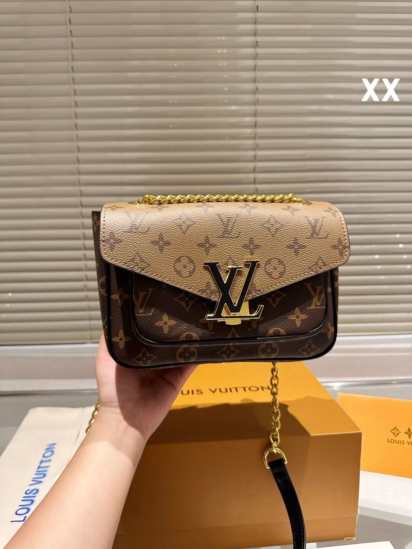 LV] ☆ super popular bag ☆, the quality is excellent, you are
