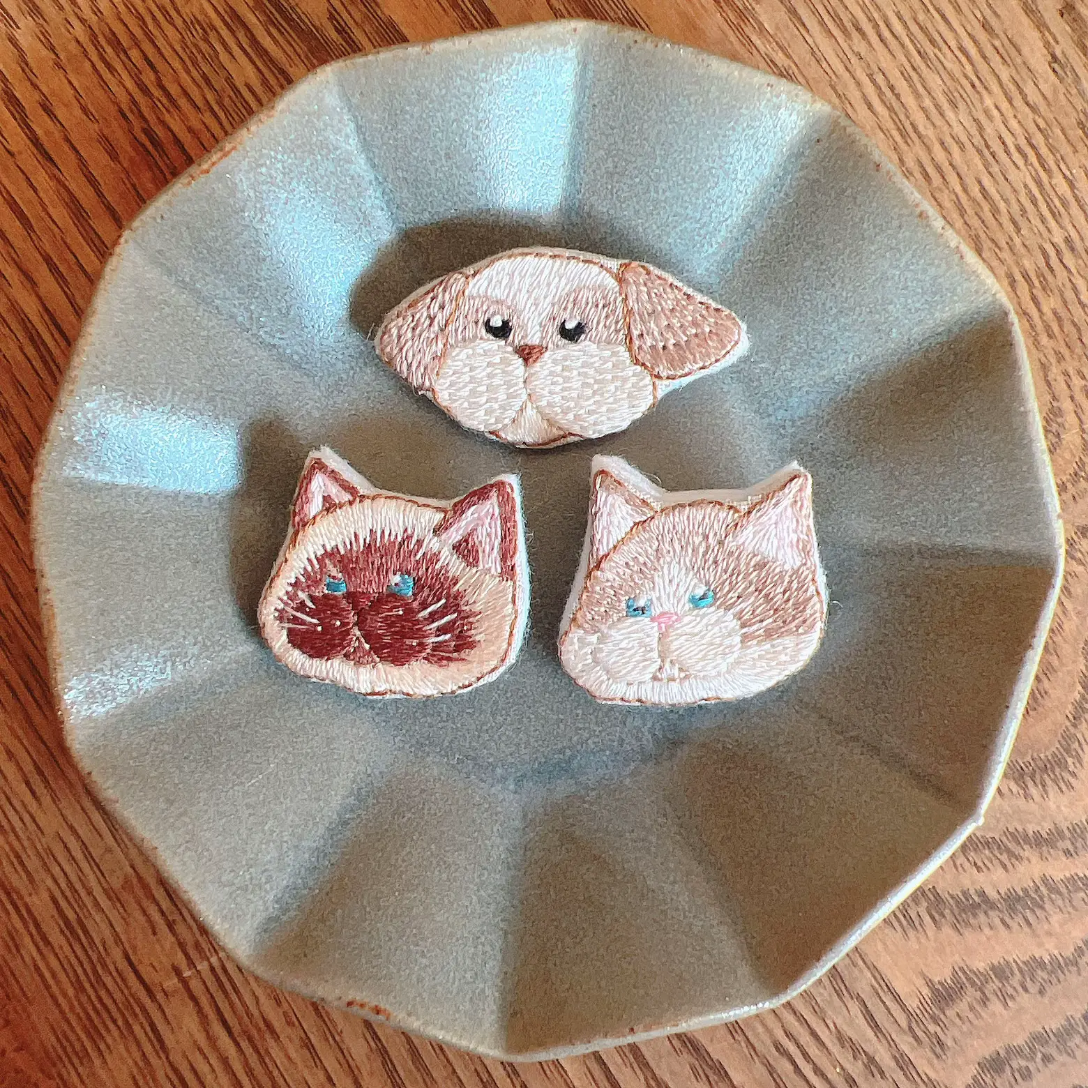 ねこのこどもたち パリのハチワレちゃん あざとい ＊ ハンドメイド 猫 