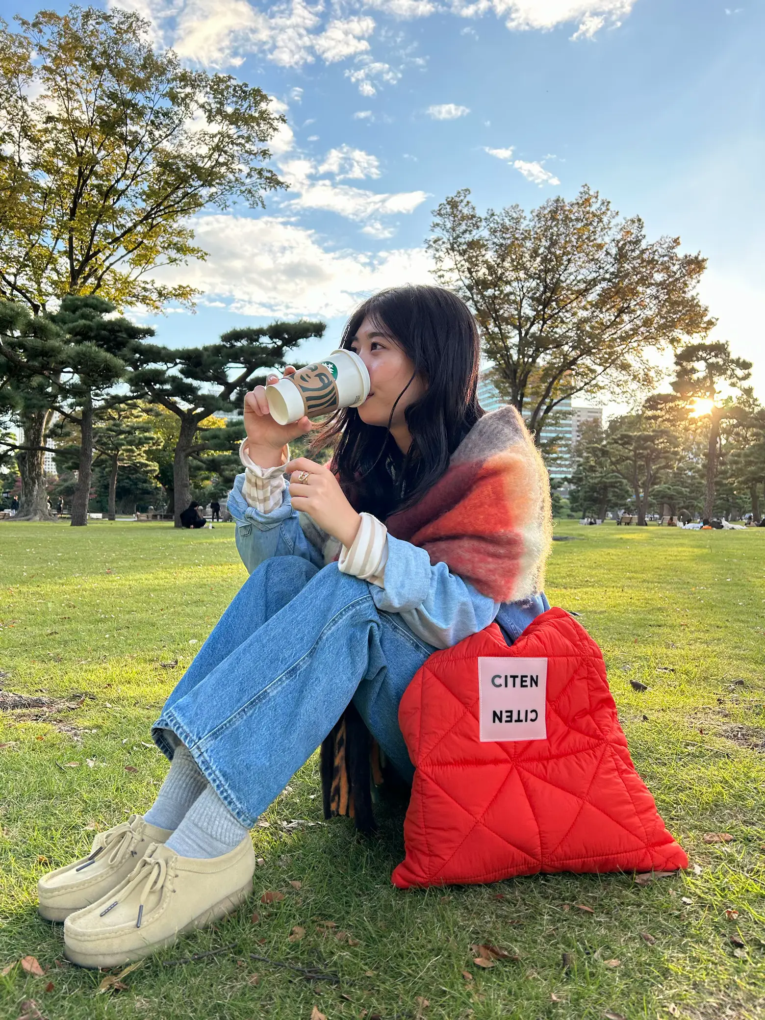 秋アウター】デニムコーデを秋にも取り入れ🍂小物で芝生映えする