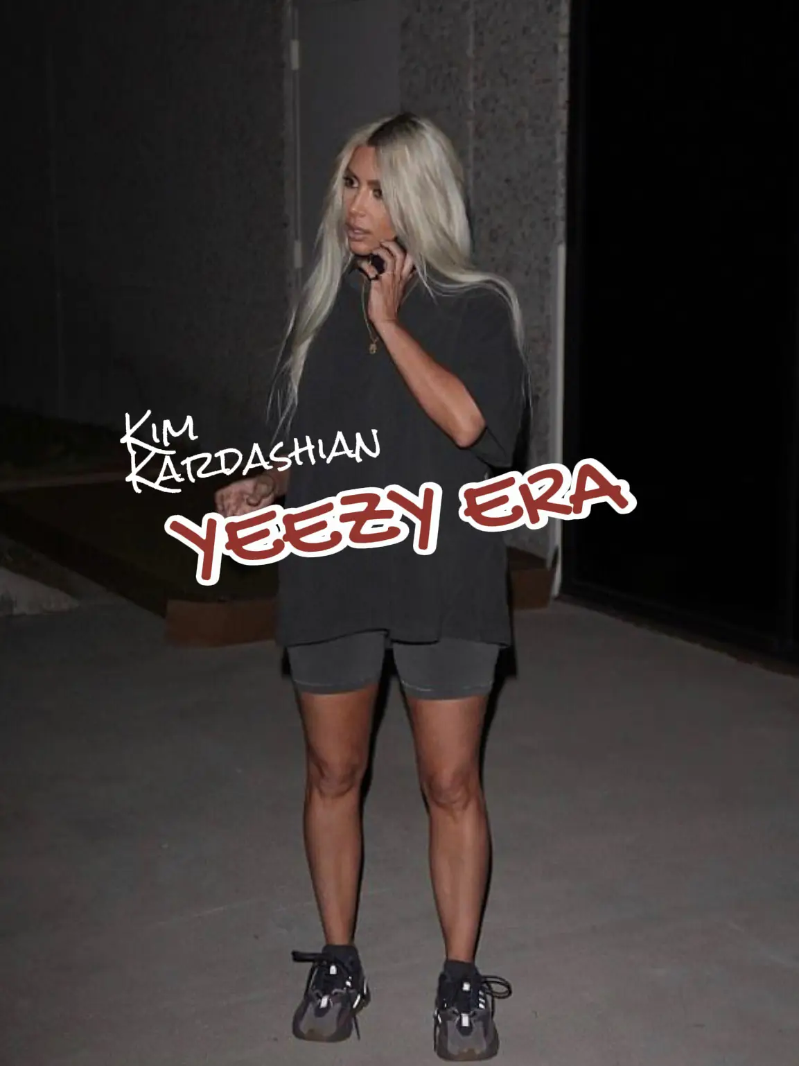 Kim Kardashian Wearing Yeezy: Pics  Leggings plateados, Kim kardashian,  Kardashian