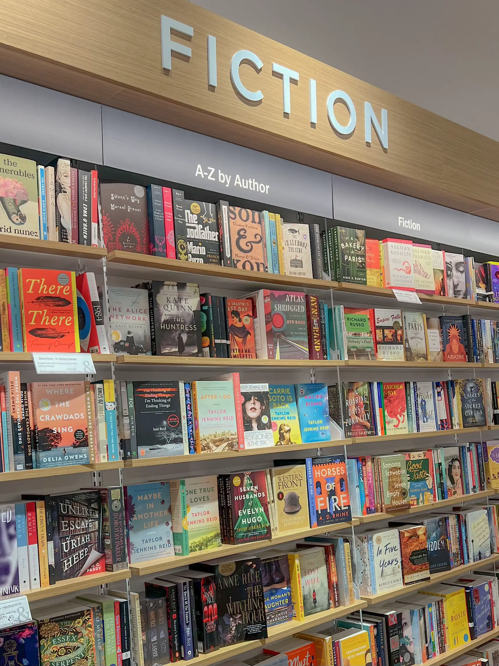 Lisa Scottoline - Lemon8 Search