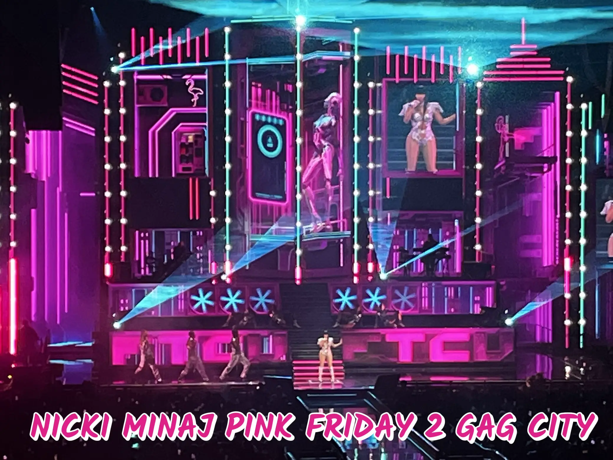 NICKI MINAJ TOUR PHOTOS | Gallery posted by EmilyPaige | Lemon8